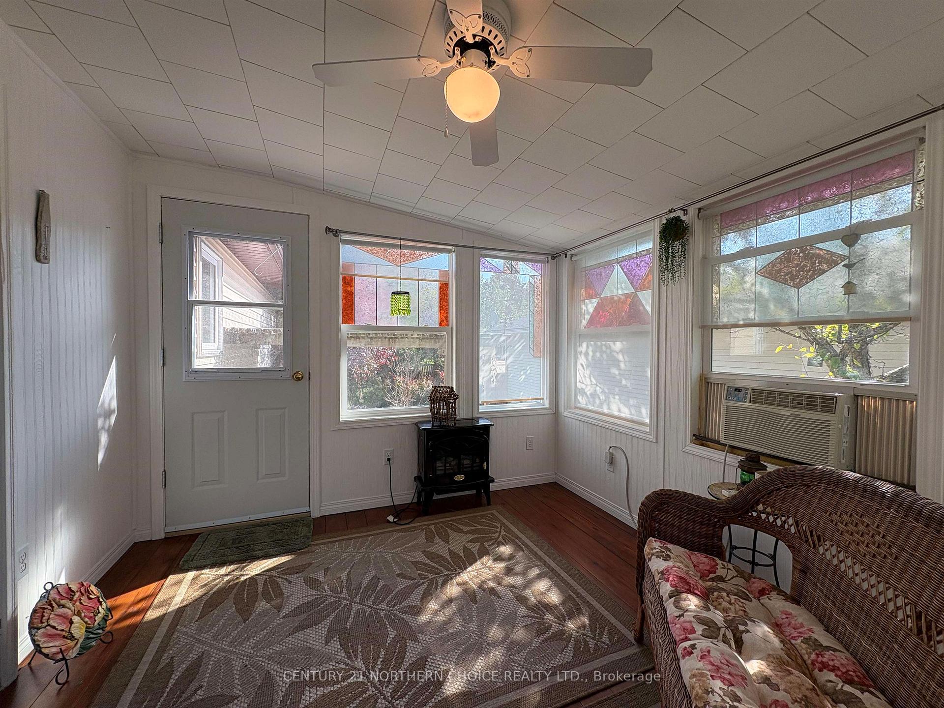 Photo 19 of 558 Elm Avenue, Fort Frances — HOMEH