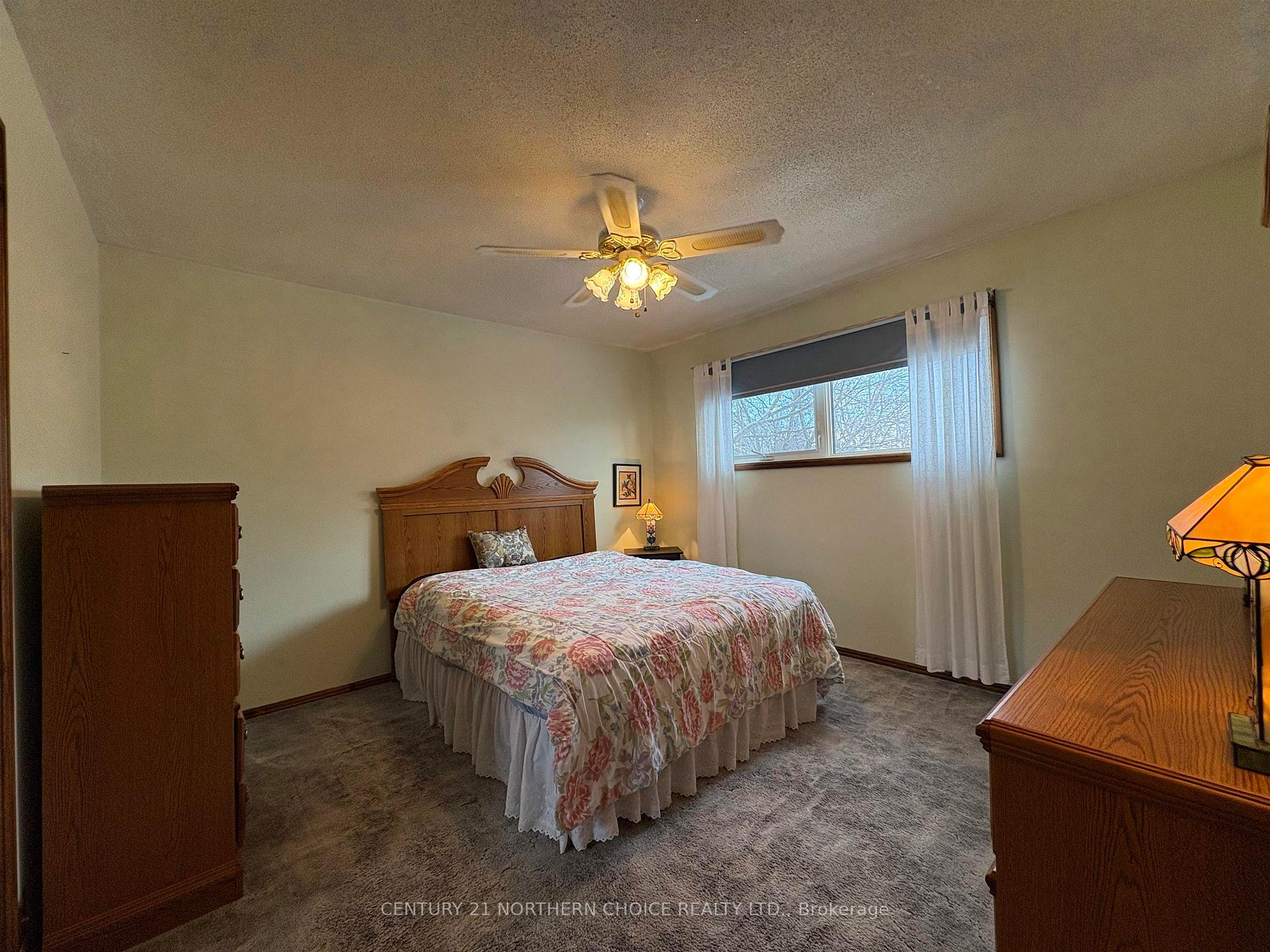 Photo 24 of 558 Elm Avenue, Fort Frances — HOMEH