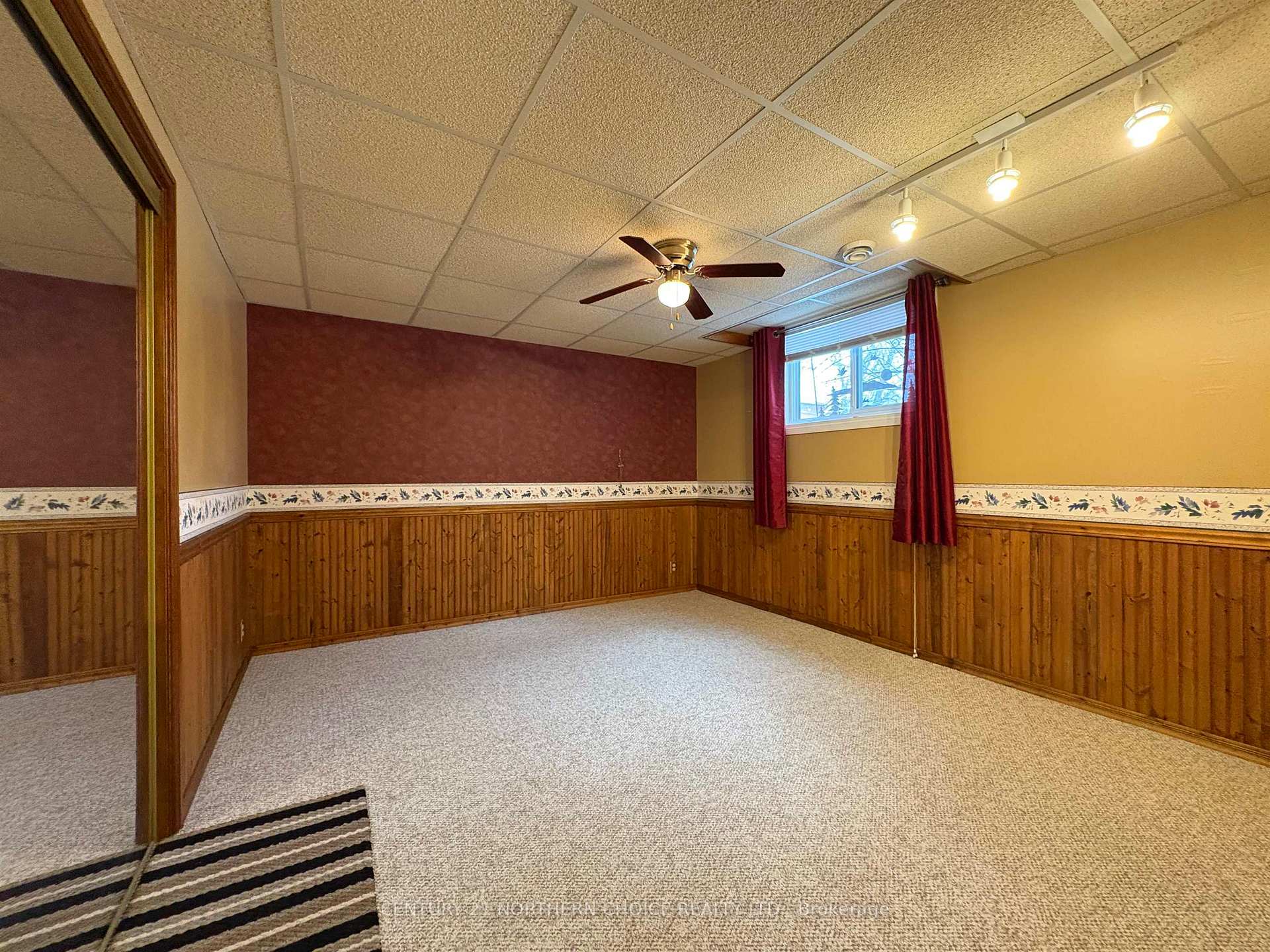 Photo 34 of 558 Elm Avenue, Fort Frances — HOMEH