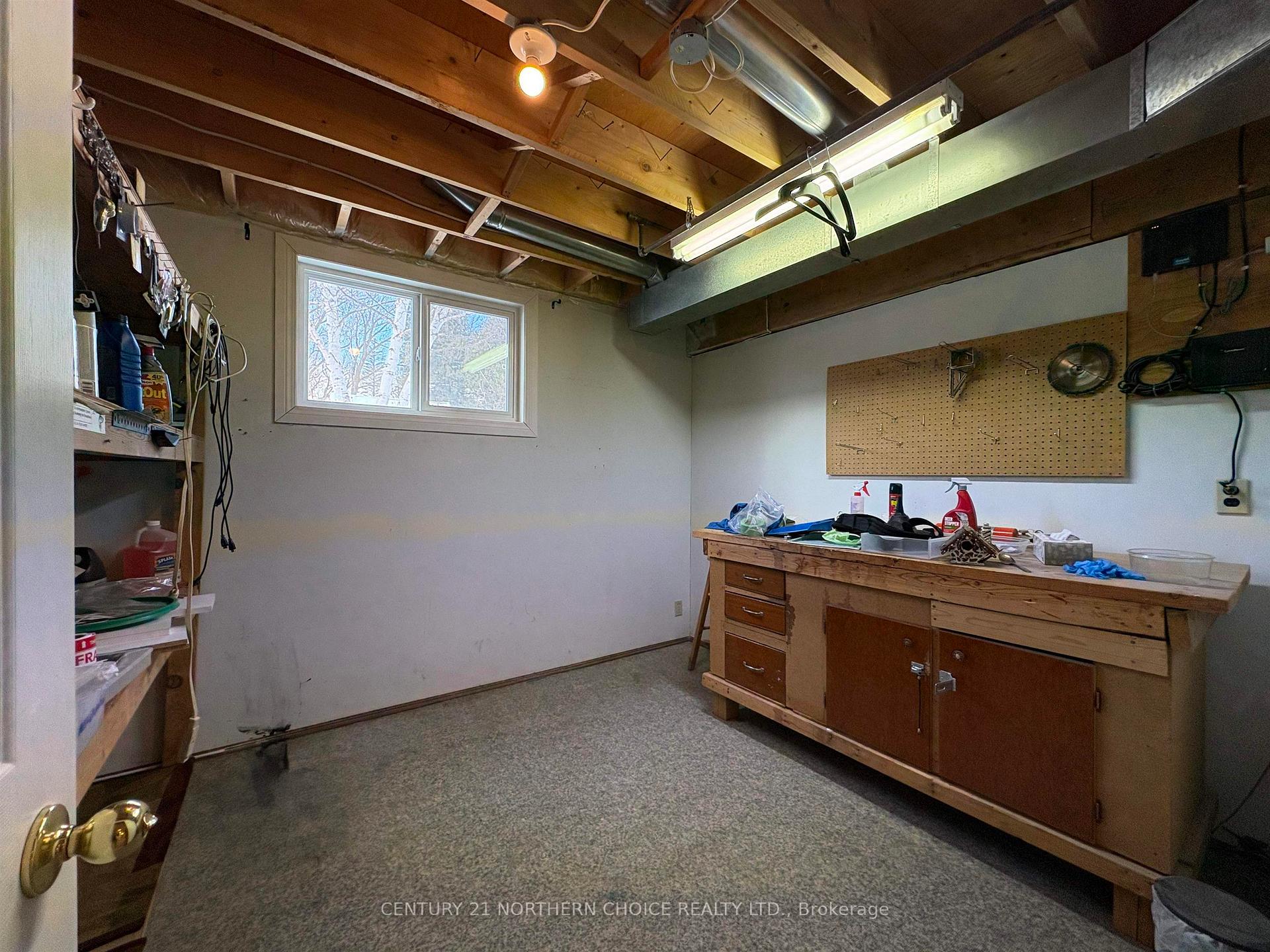 Photo 37 of 558 Elm Avenue, Fort Frances — HOMEH