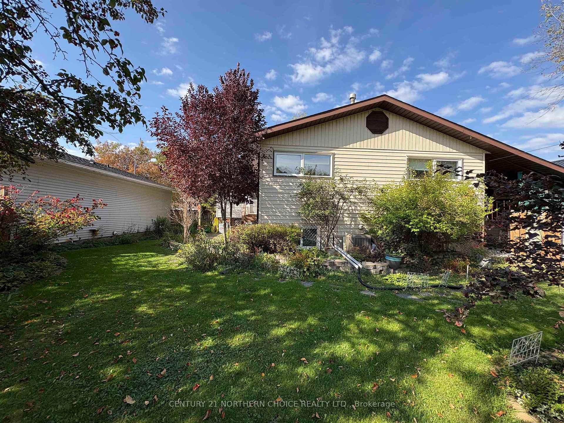 Photo 41 of 558 Elm Avenue, Fort Frances — HOMEH