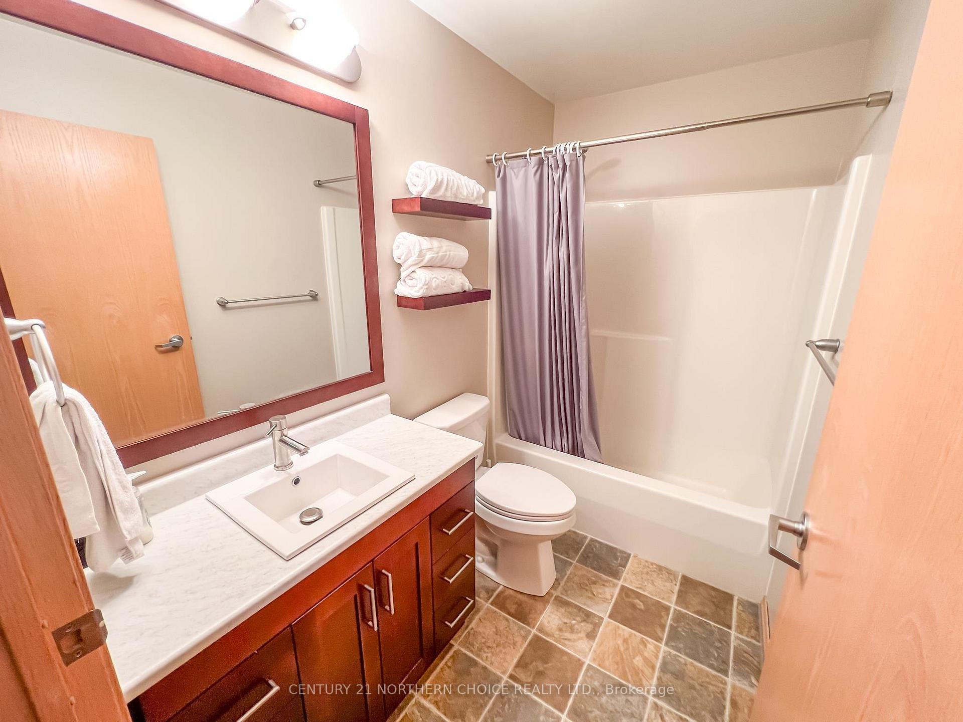 Photo 21 of 5- 204 Bay Road S, Kenora, Norman — HOMEH