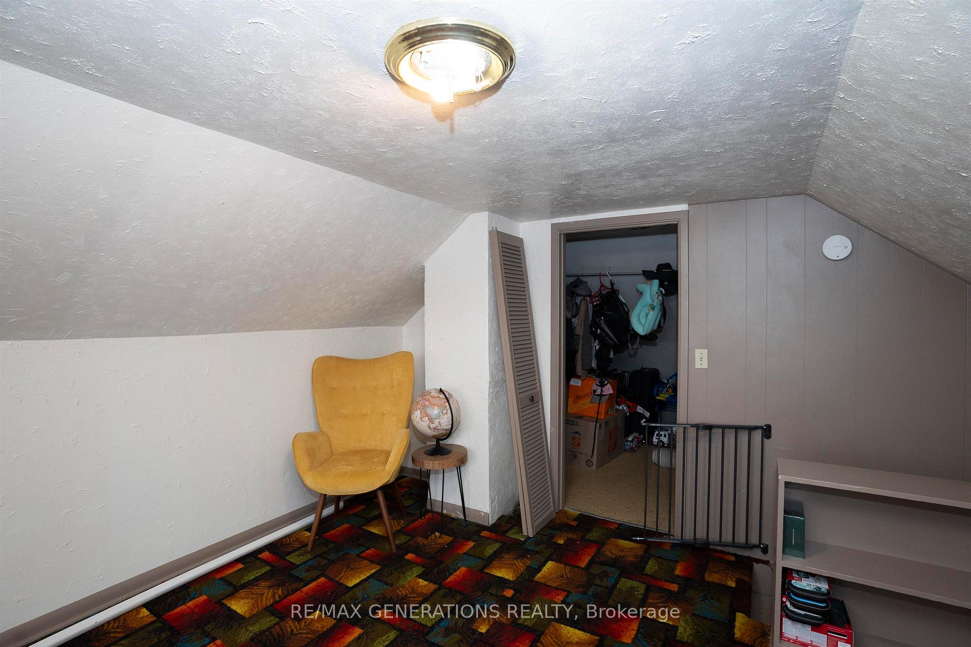 Photo 19 of 1311 Donald Street E, Thunder Bay, McKeller Park — HOMEH