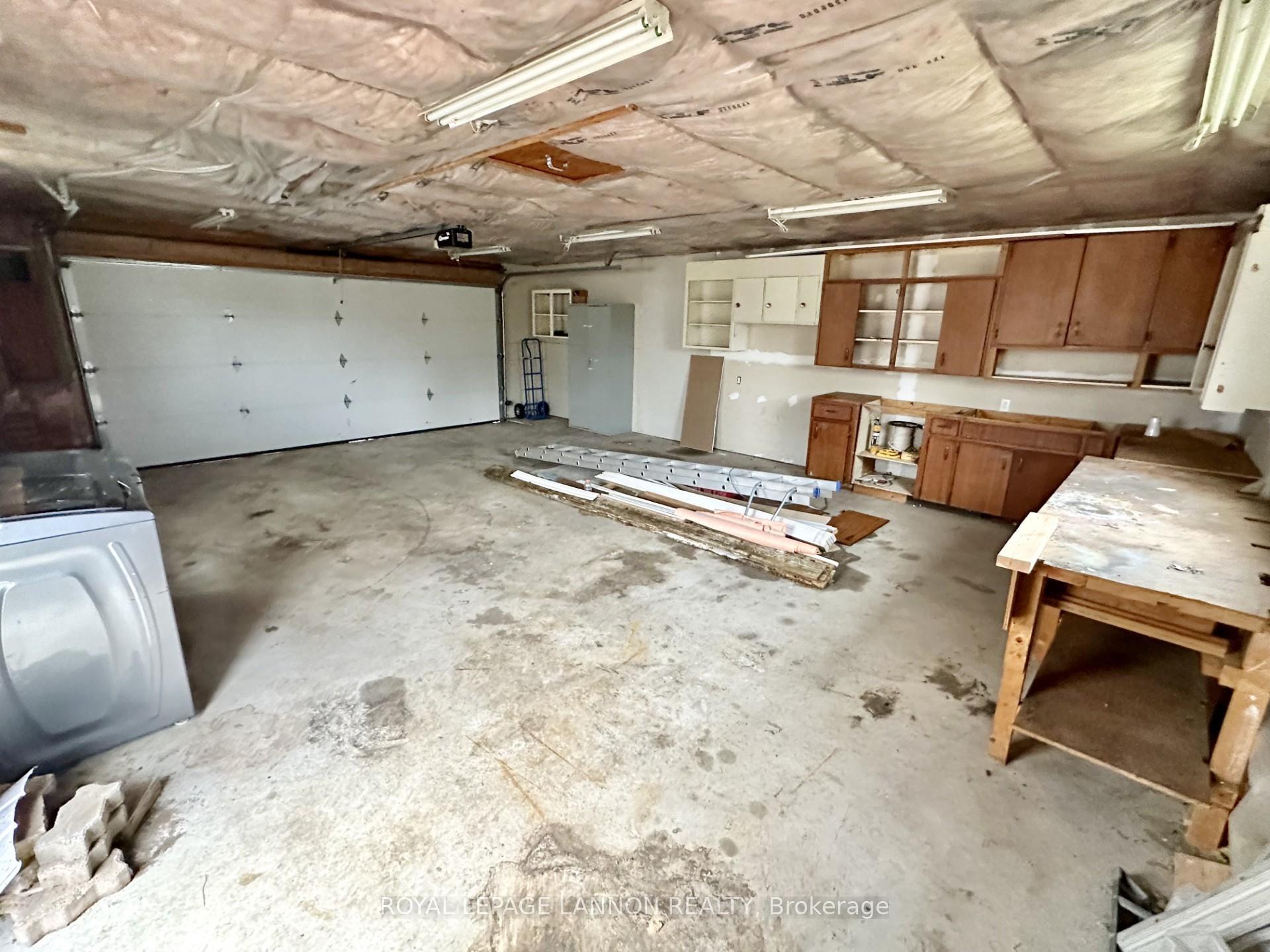 Photo 3 of 100 Bruce Street, Thunder Bay, Shuniah — HOMEH