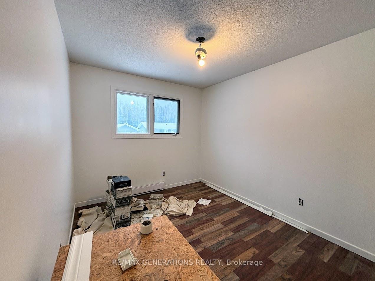 Photo 17 of 43 Lynx Avenue, Manitouwadge — HOMEH