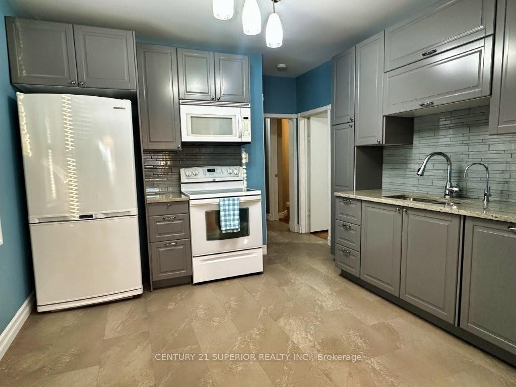 Photo 21 of 130 Pine Street, Thunder Bay, College Heights — HOMEH