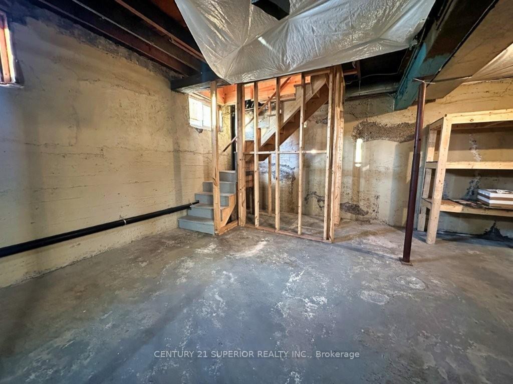 Photo 36 of 130 Pine Street, Thunder Bay, College Heights — HOMEH