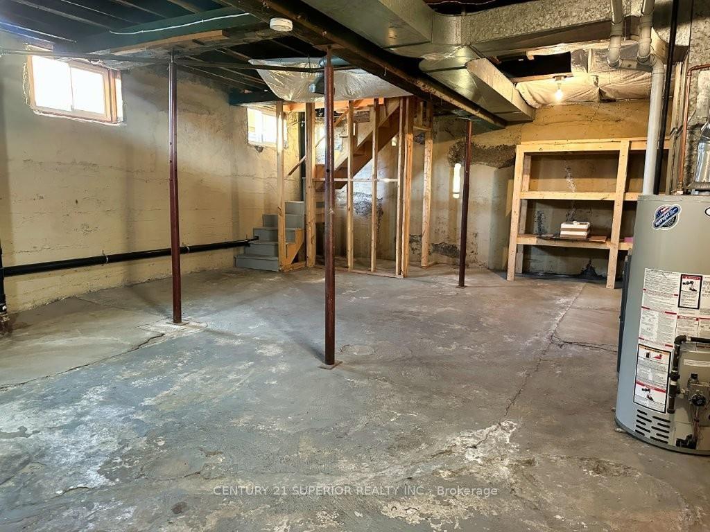 Photo 37 of 130 Pine Street, Thunder Bay, College Heights — HOMEH