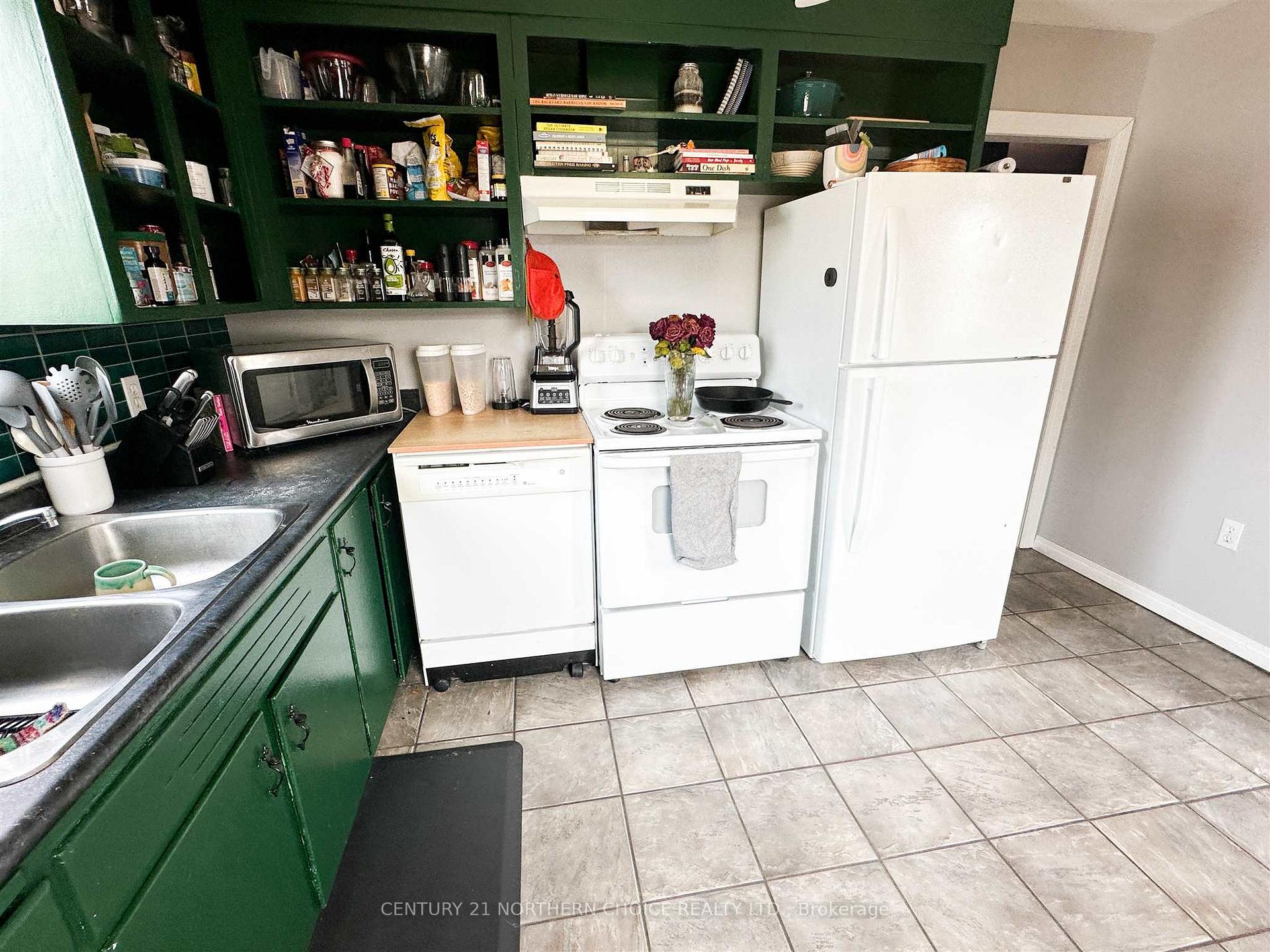 Photo 5 of 79 Dickenson Road, Red Lake — HOMEH