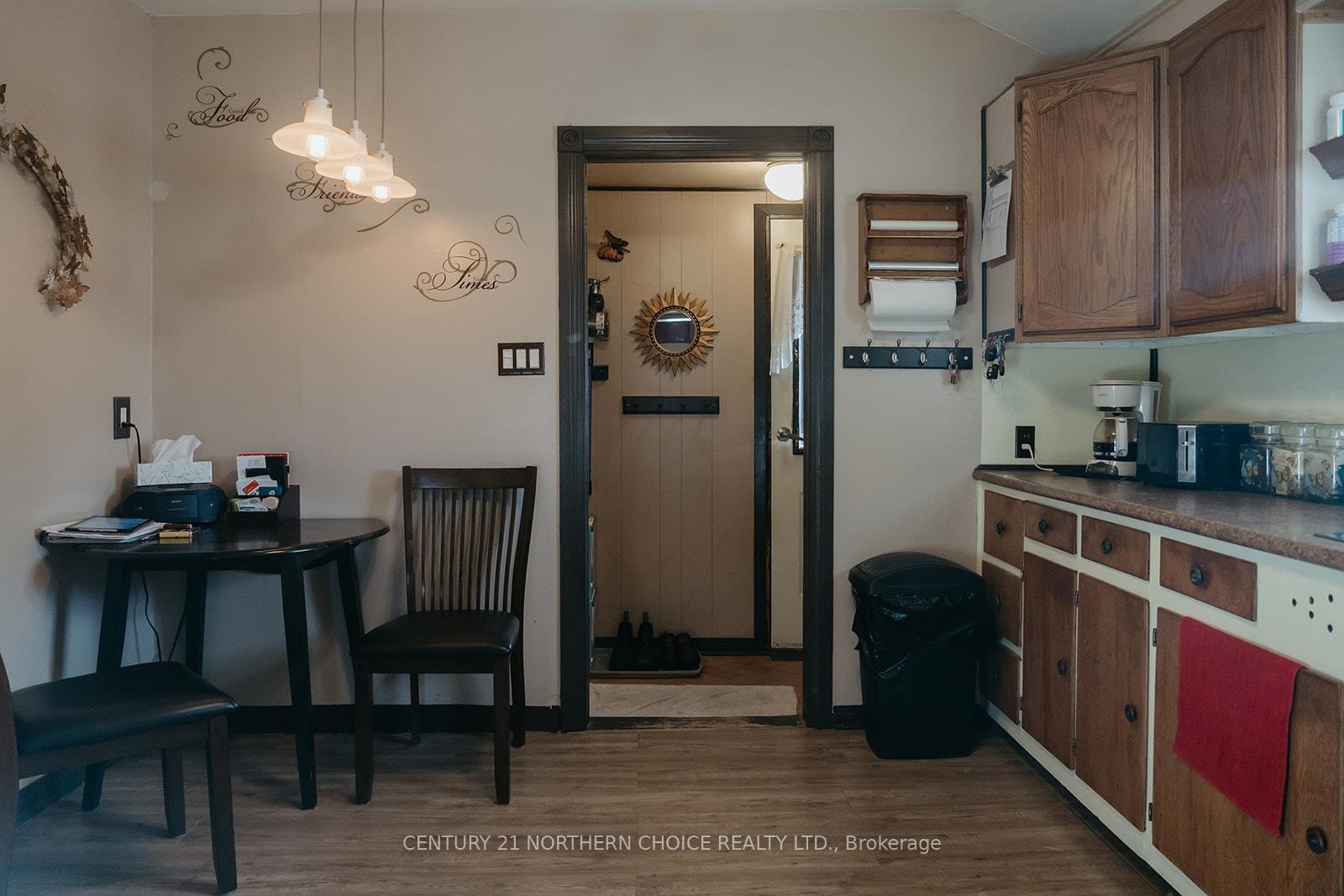 Photo 7 of 529 Fourth Avenue S, Kenora, Lakeside — HOMEH