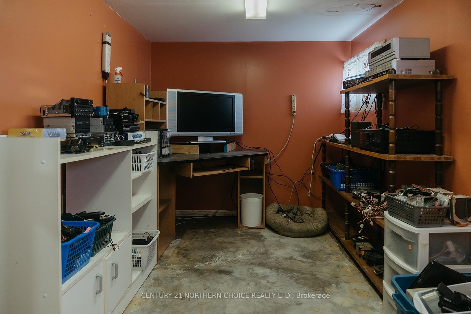 Photo 24 of 529 Fourth Avenue S, Kenora, Lakeside — HOMEH