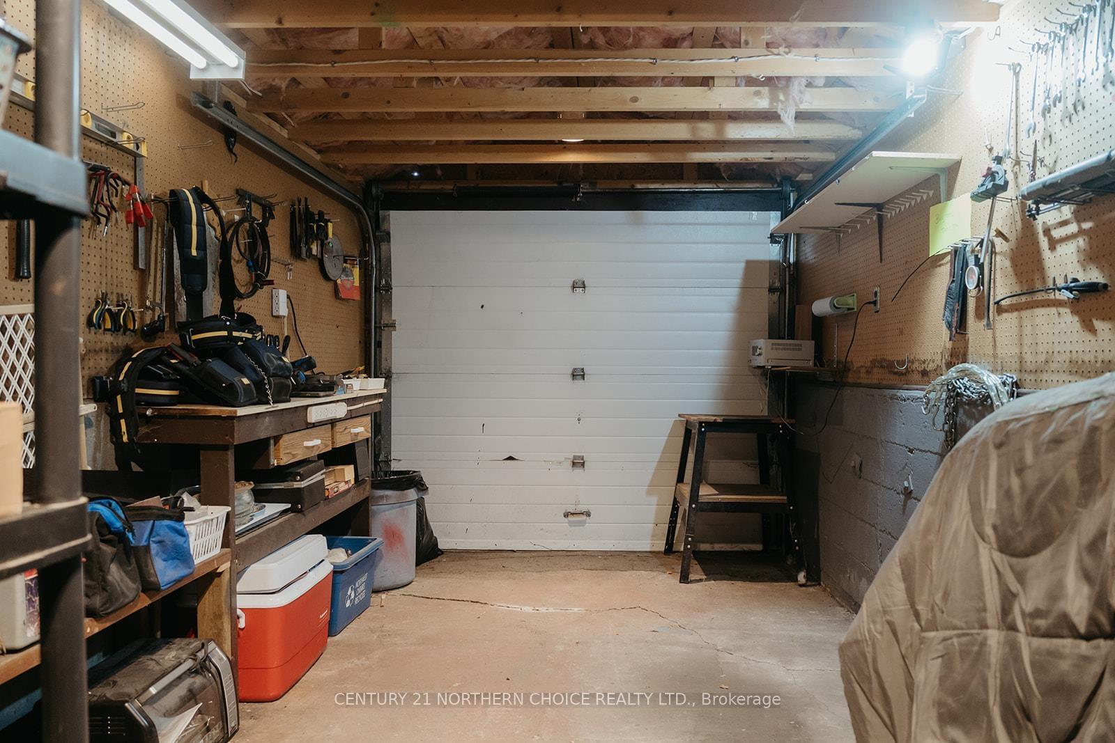 Photo 27 of 529 Fourth Avenue S, Kenora, Lakeside — HOMEH