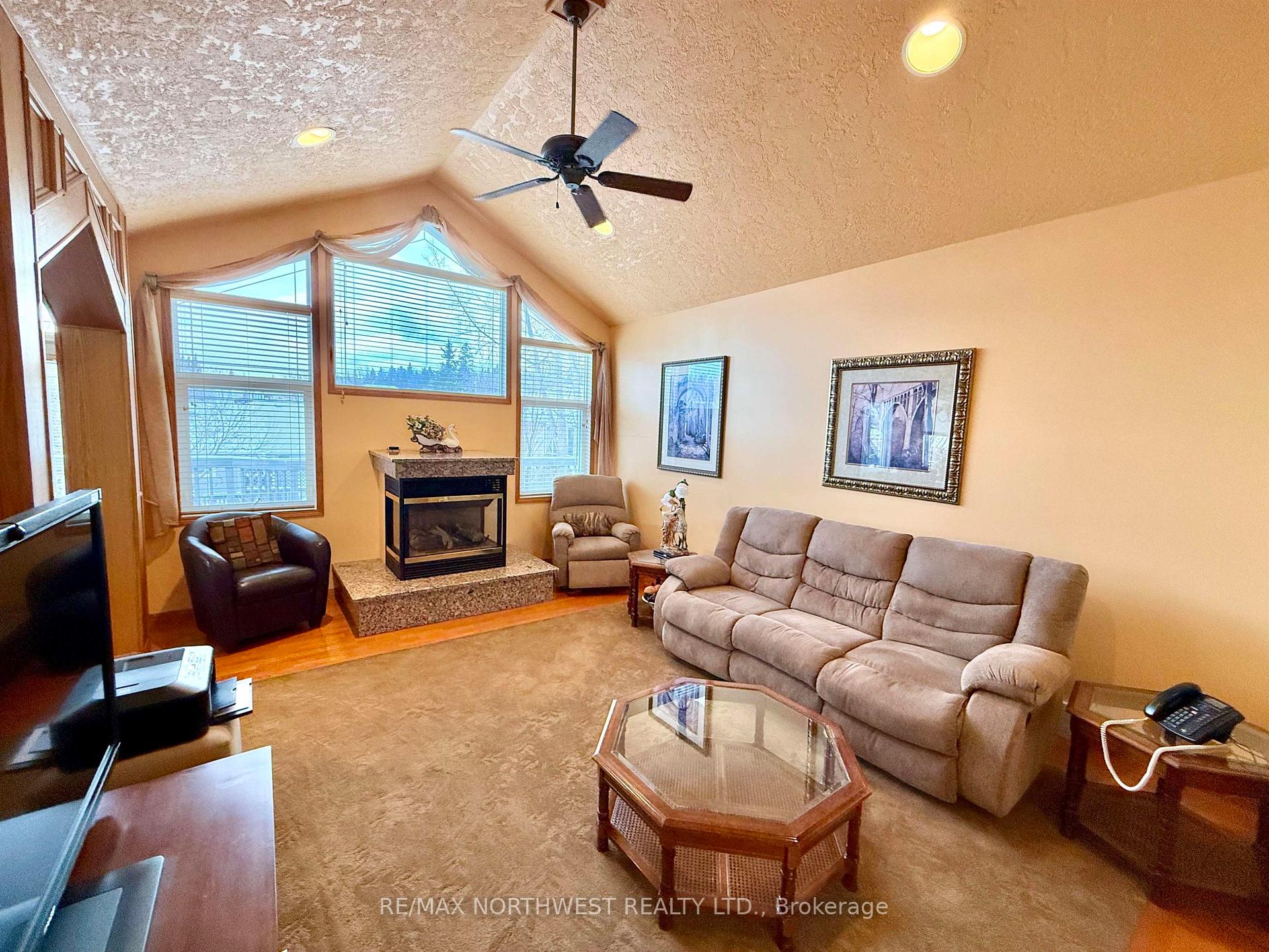 Photo 6 of 16 Pine Ridge Drive, Kenora, South Park Estate — HOMEH