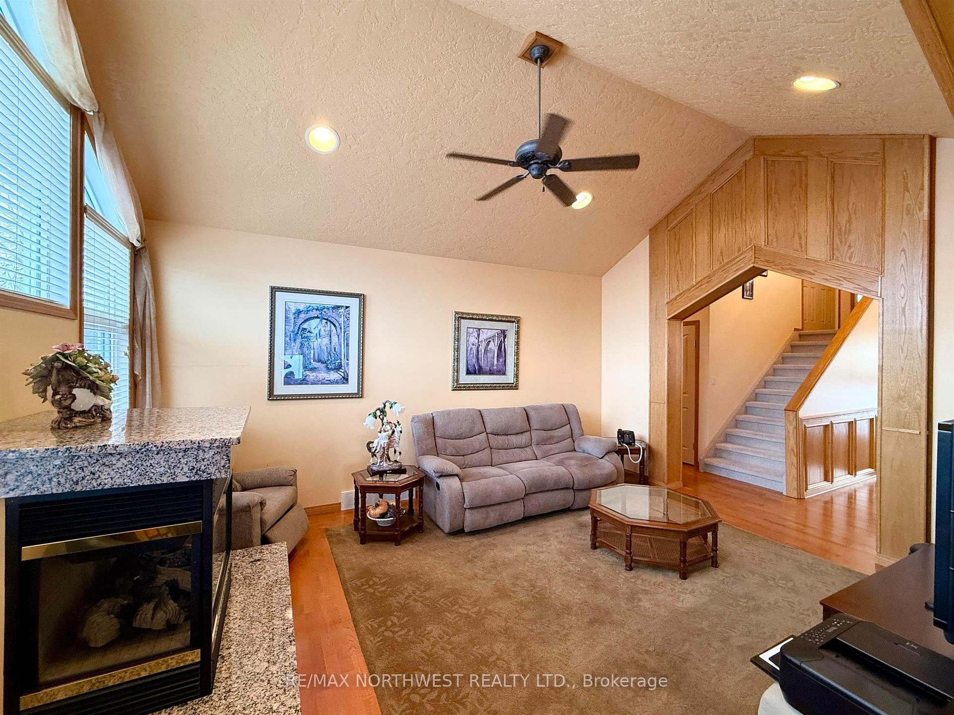 Photo 7 of 16 Pine Ridge Drive, Kenora, South Park Estate — HOMEH