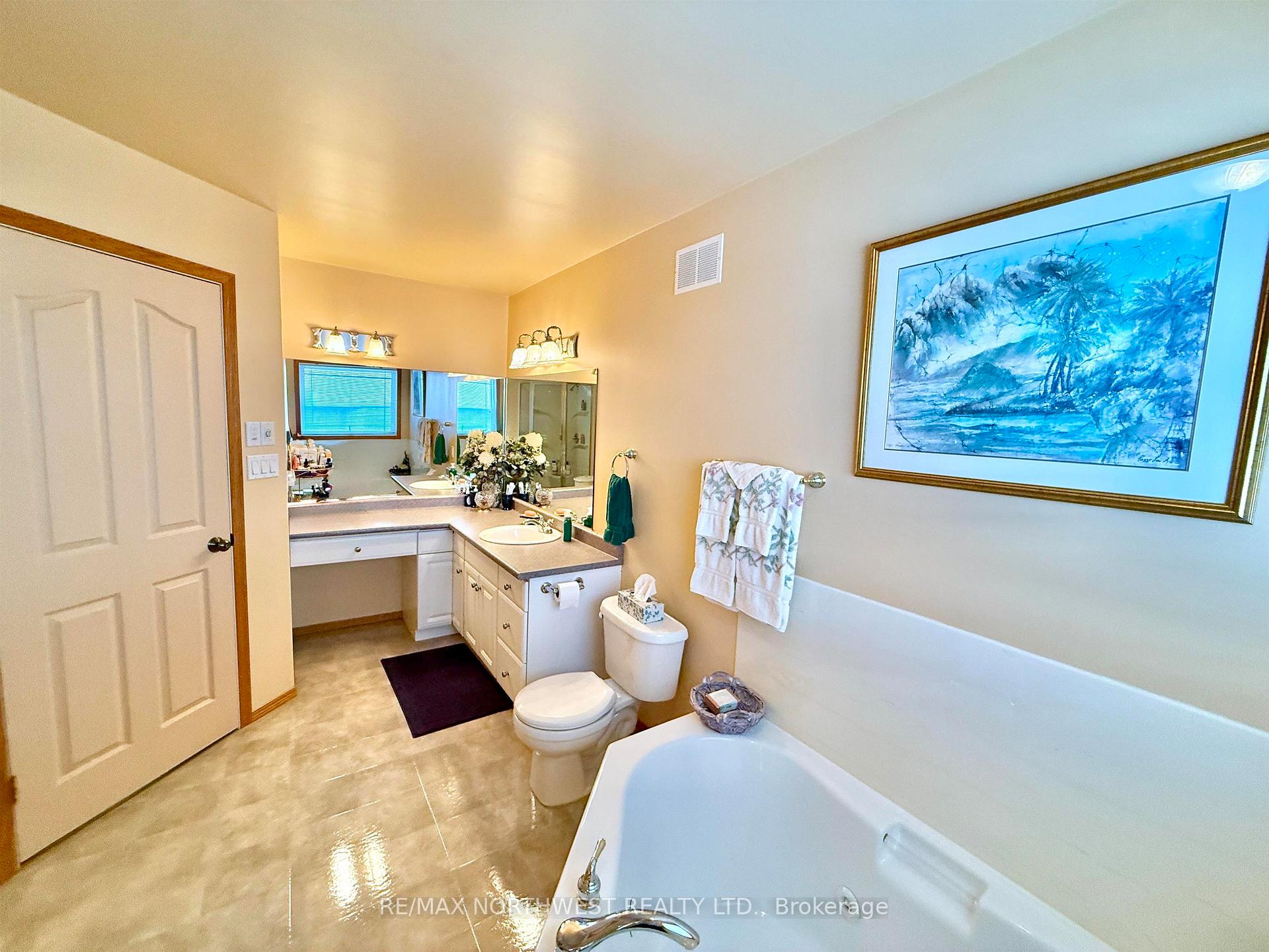 Photo 15 of 16 Pine Ridge Drive, Kenora, South Park Estate — HOMEH