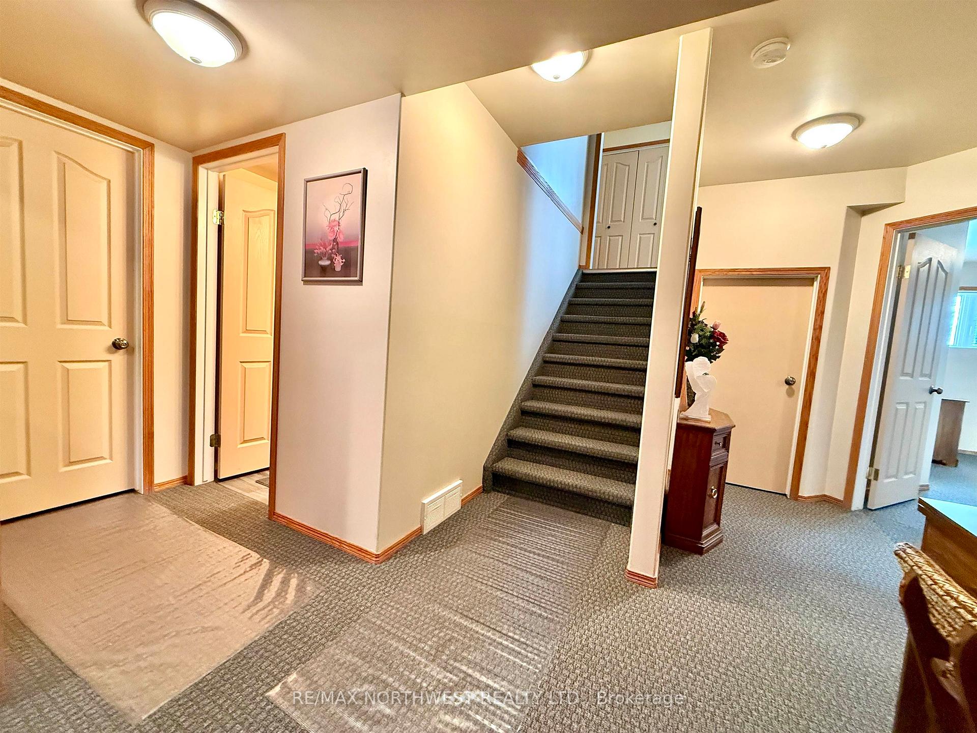 Photo 23 of 16 Pine Ridge Drive, Kenora, South Park Estate — HOMEH