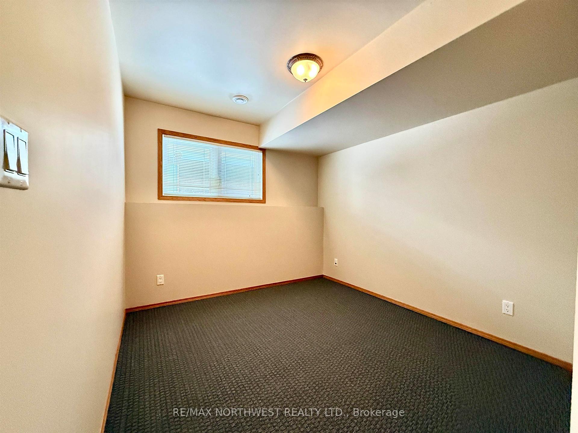 Photo 34 of 16 Pine Ridge Drive, Kenora, South Park Estate — HOMEH