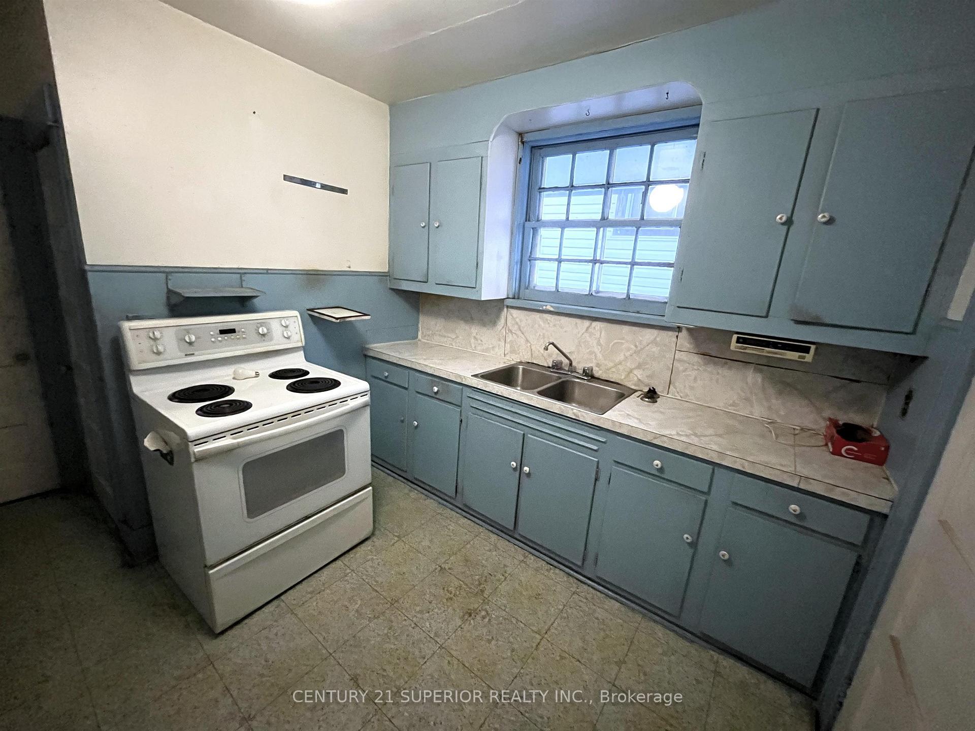 Photo 12 of 142 Banning Street, Thunder Bay, Court / Cumberland — HOMEH