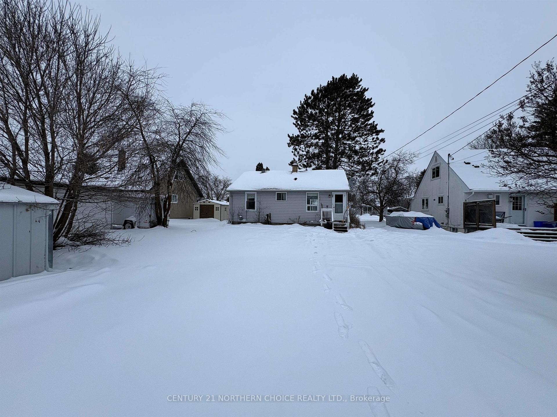 Photo 23 of 609 Second Street W, Fort Frances — HOMEH
