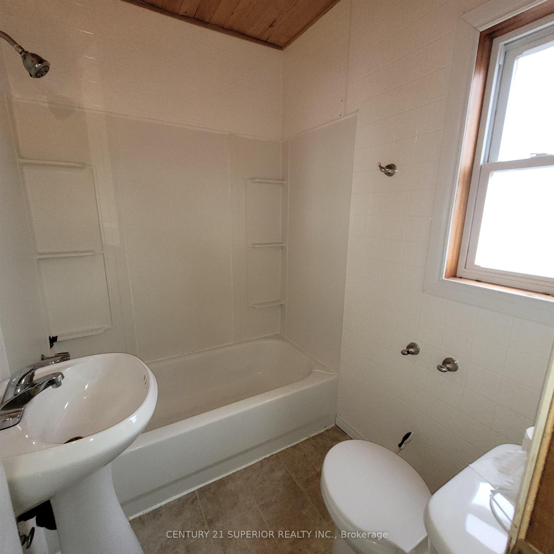 Photo 8 of 42 Ohsweken Road, Manitouwadge — HOMEH