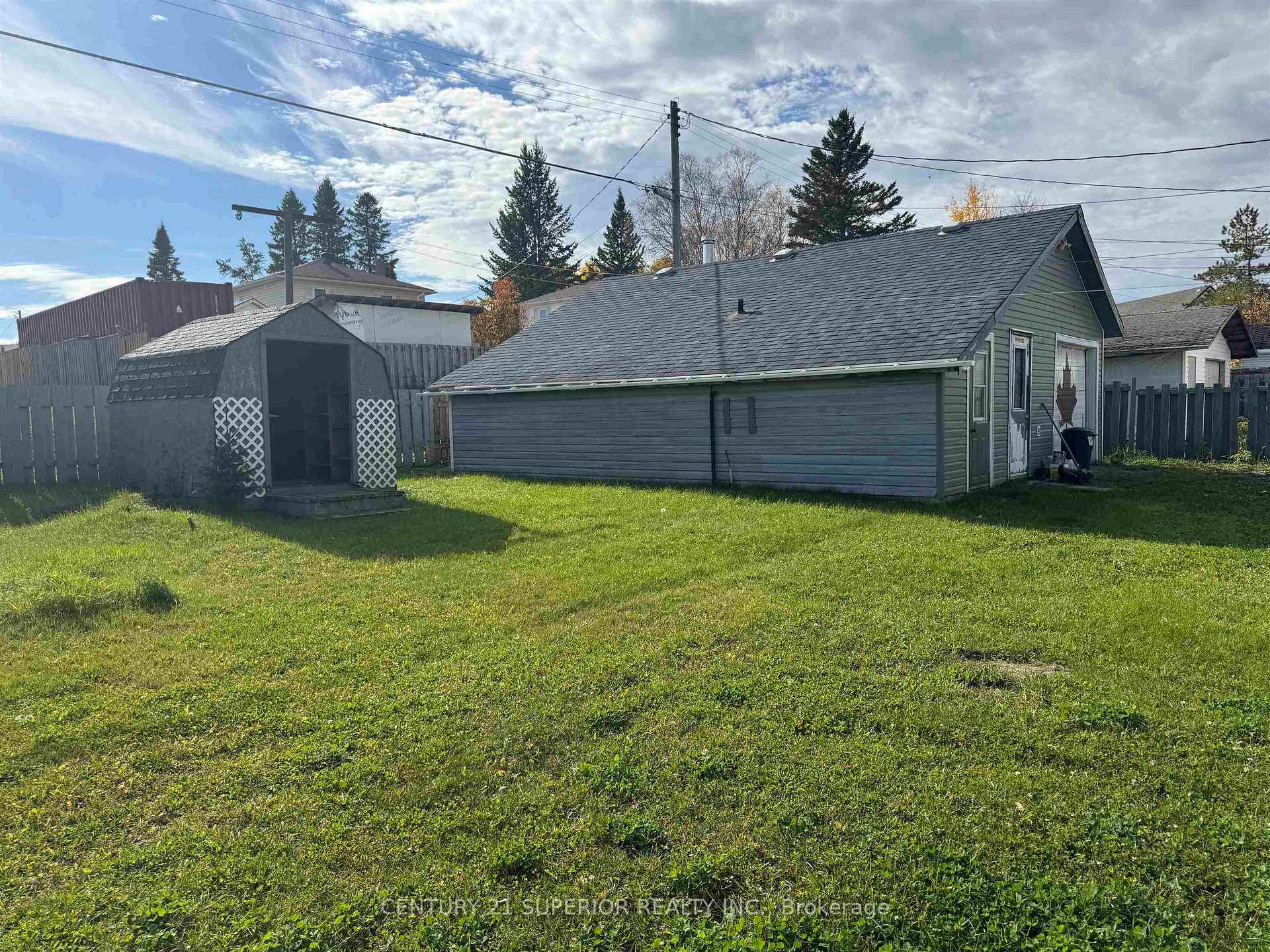 Photo 27 of 42 Ohsweken Road, Manitouwadge — HOMEH