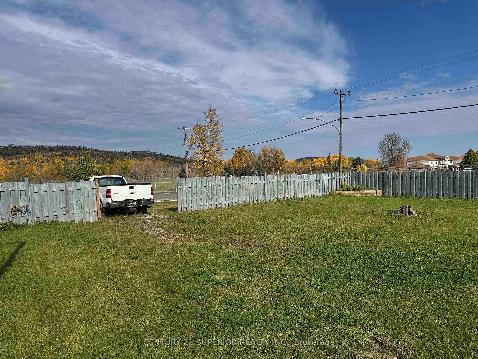 Photo 30 of 42 Ohsweken Road, Manitouwadge — HOMEH