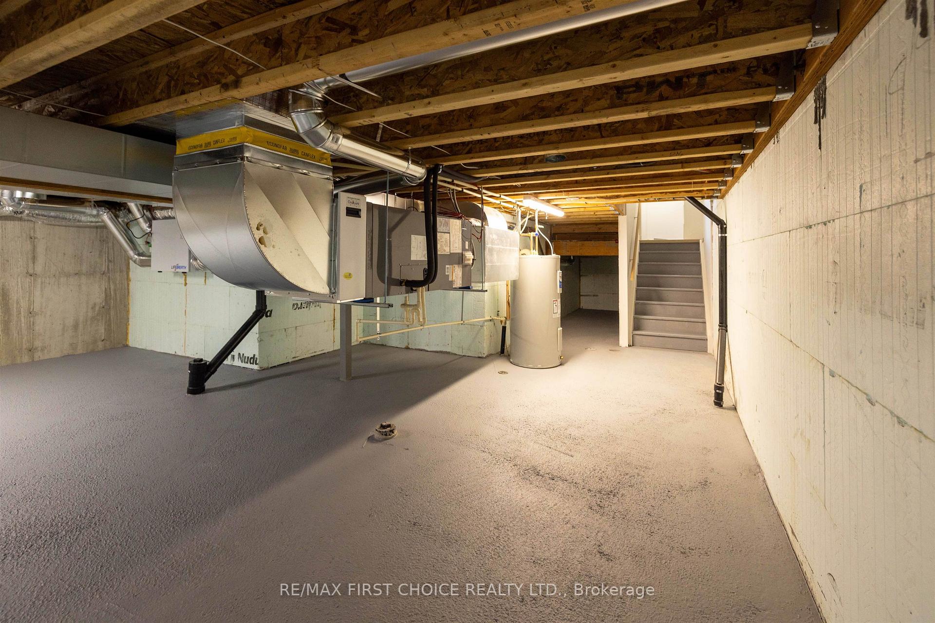 Photo 33 of 828-838 Weiler Boulevard, Thunder Bay, Parkdale — HOMEH