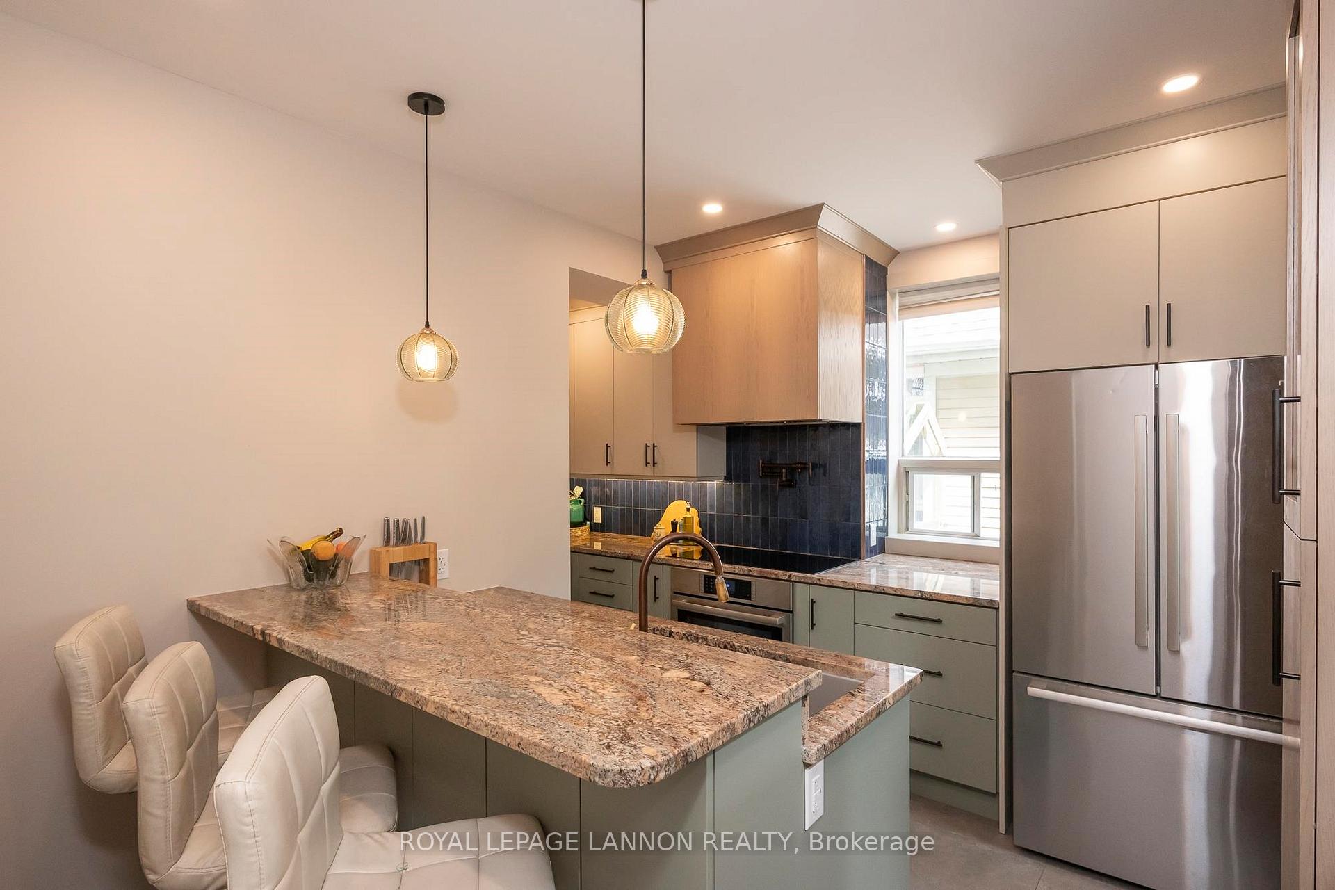Photo 12 of 124 Summit Avenue, Thunder Bay, Mariday Heights — HOMEH