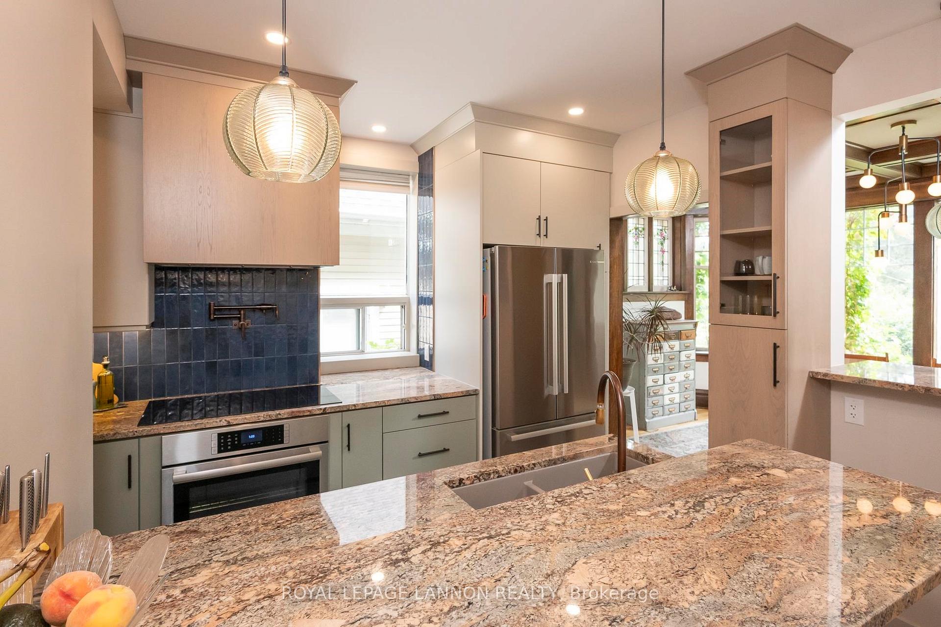 Photo 13 of 124 Summit Avenue, Thunder Bay, Mariday Heights — HOMEH