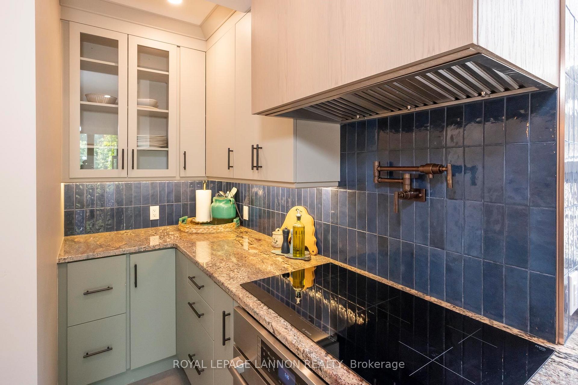Photo 14 of 124 Summit Avenue, Thunder Bay, Mariday Heights — HOMEH