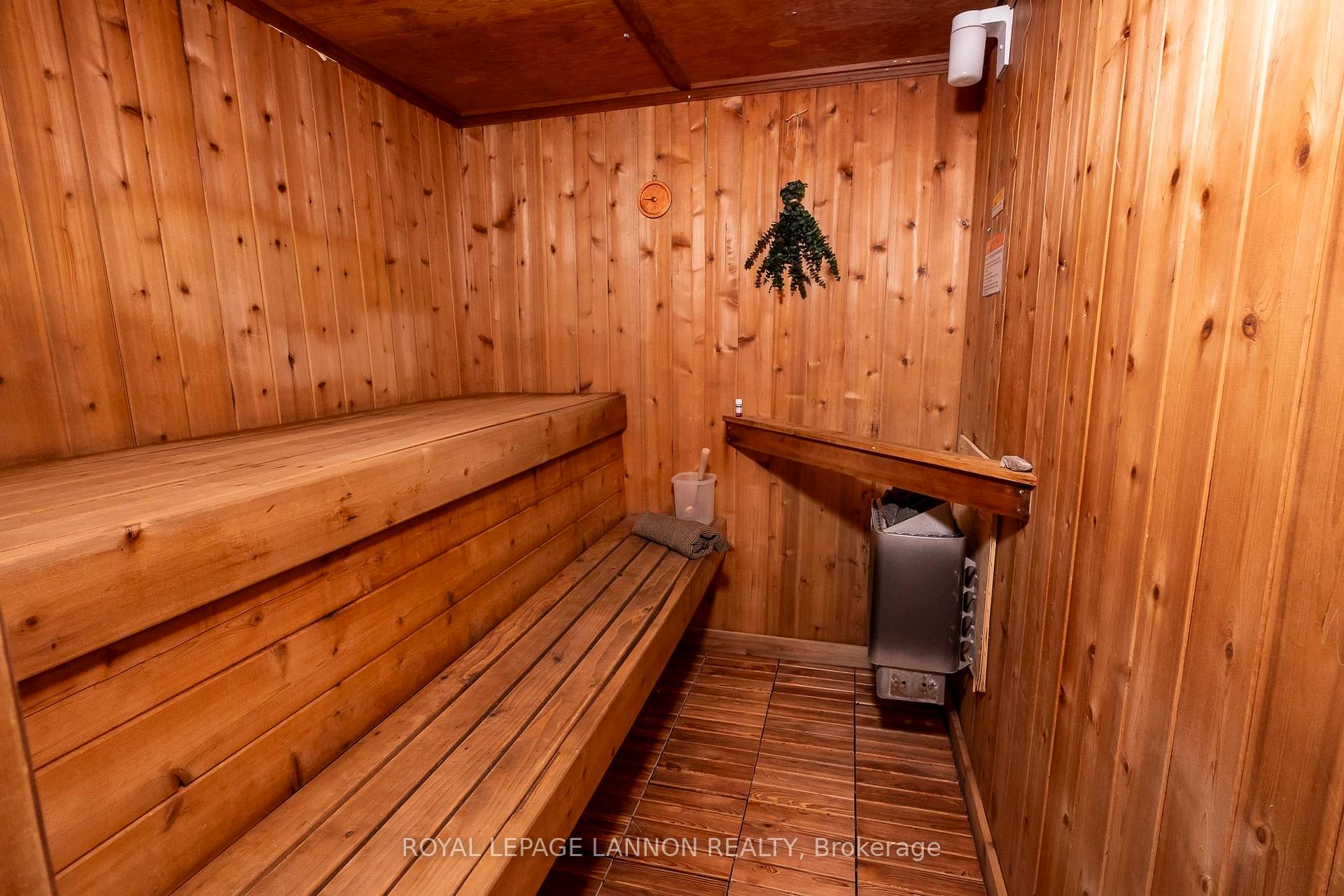 Photo 39 of 124 Summit Avenue, Thunder Bay, Mariday Heights — HOMEH
