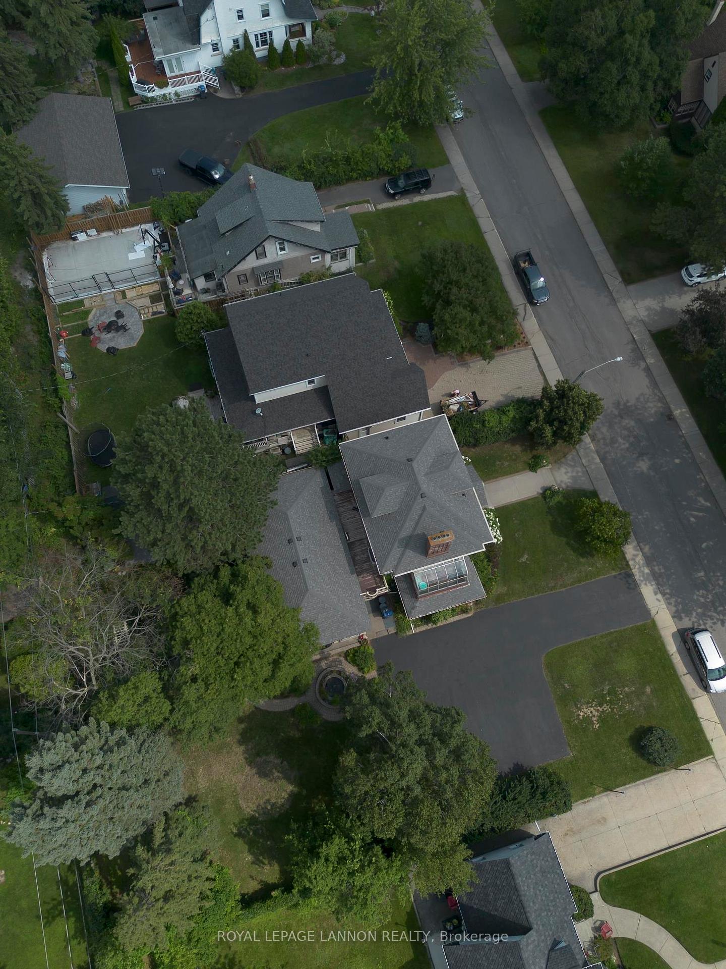 Photo 43 of 124 Summit Avenue, Thunder Bay, Mariday Heights — HOMEH