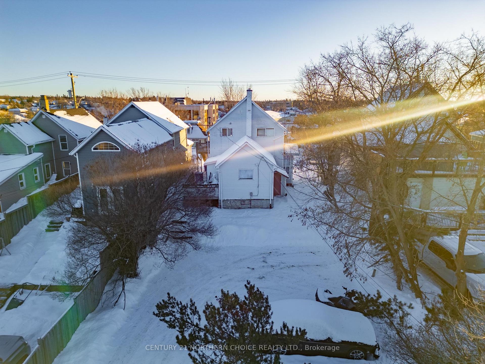 Photo 20 of 424 Third Street S, Kenora, Downtown — HOMEH