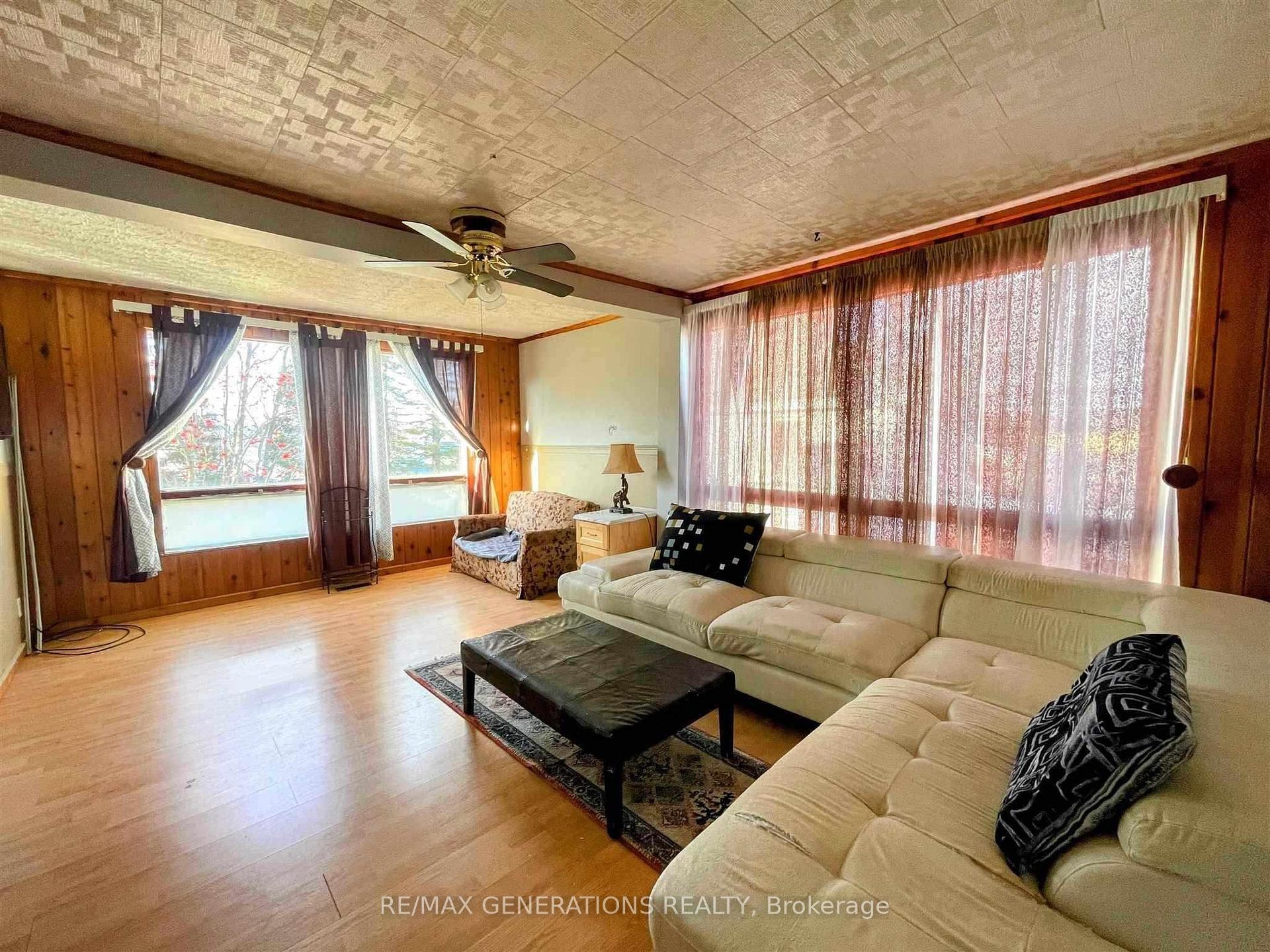 Photo 3 of 43 Stevens Avenue, Marathon — HOMEH