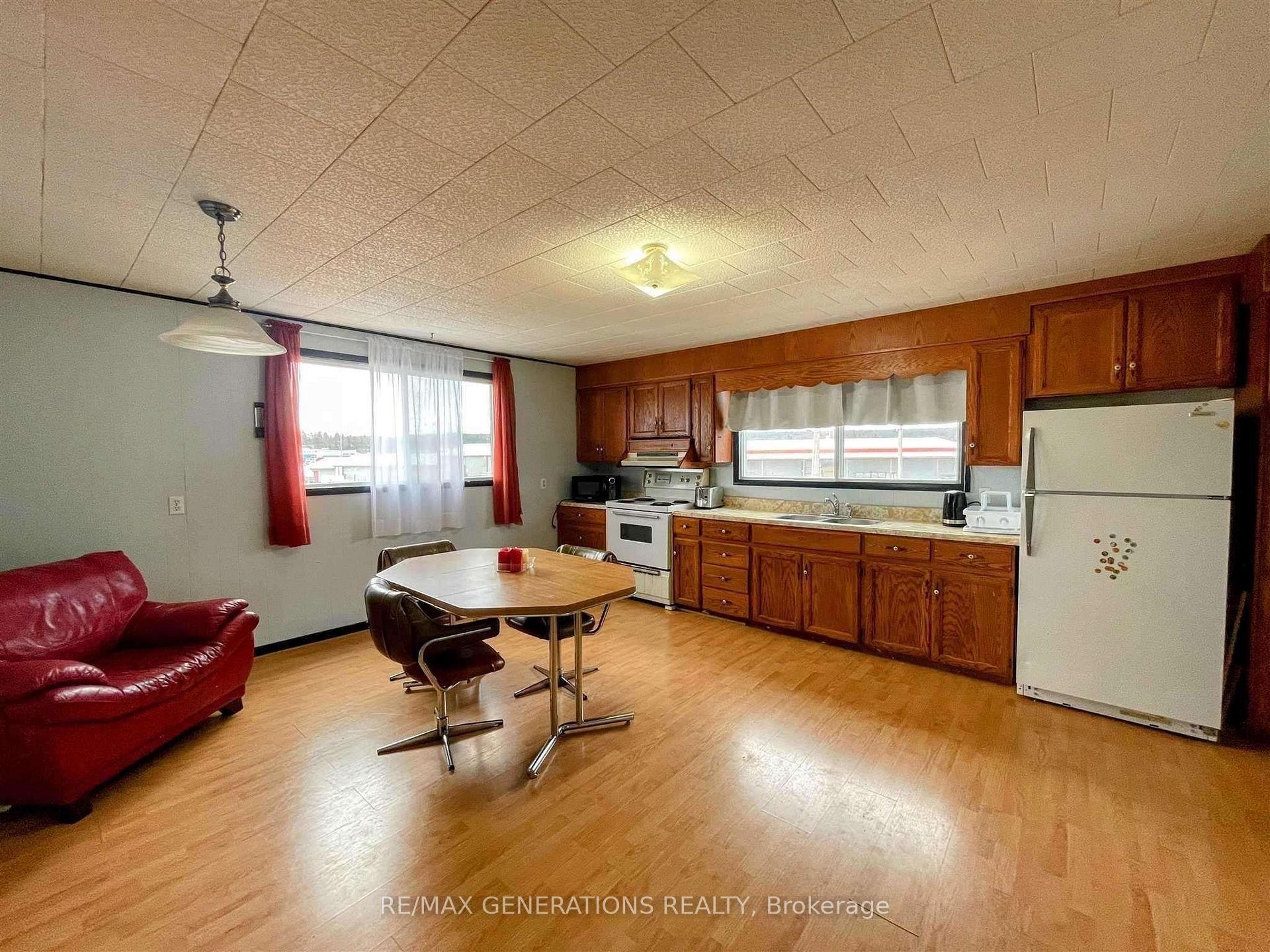 Photo 6 of 43 Stevens Avenue, Marathon — HOMEH