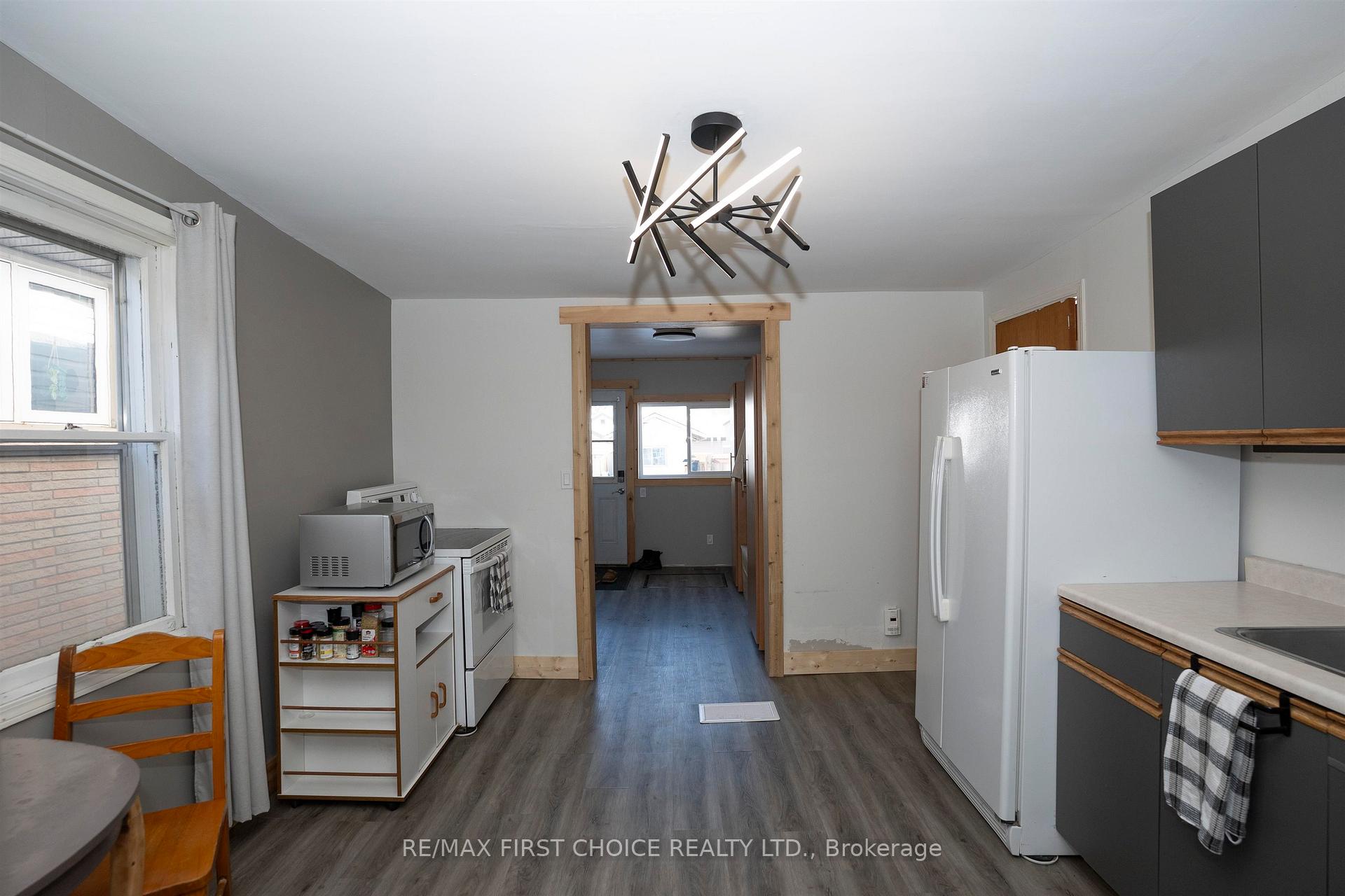 Photo 9 of 741 Sprague Street, Thunder Bay, Westfort — HOMEH