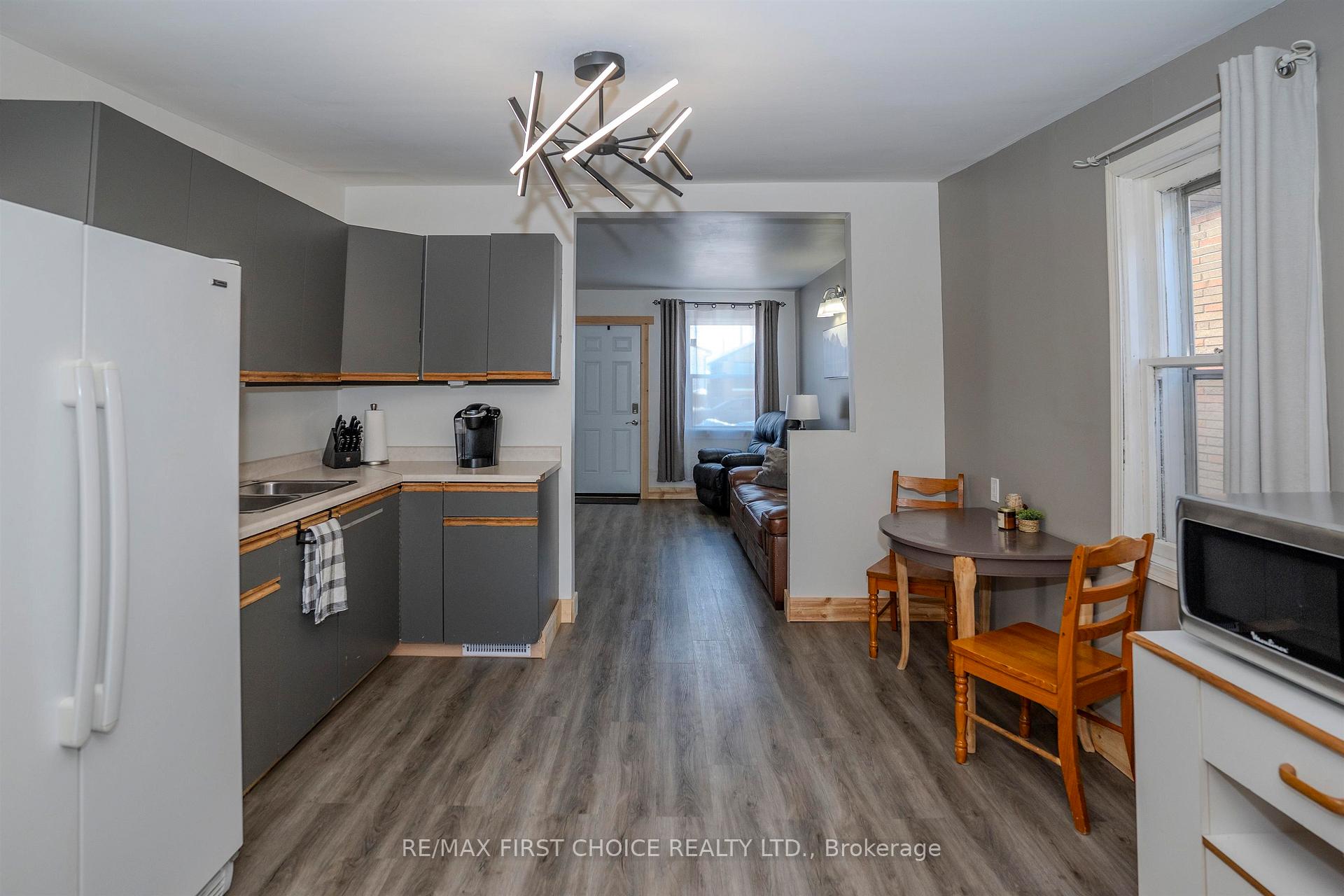 Photo 14 of 741 Sprague Street, Thunder Bay, Westfort — HOMEH