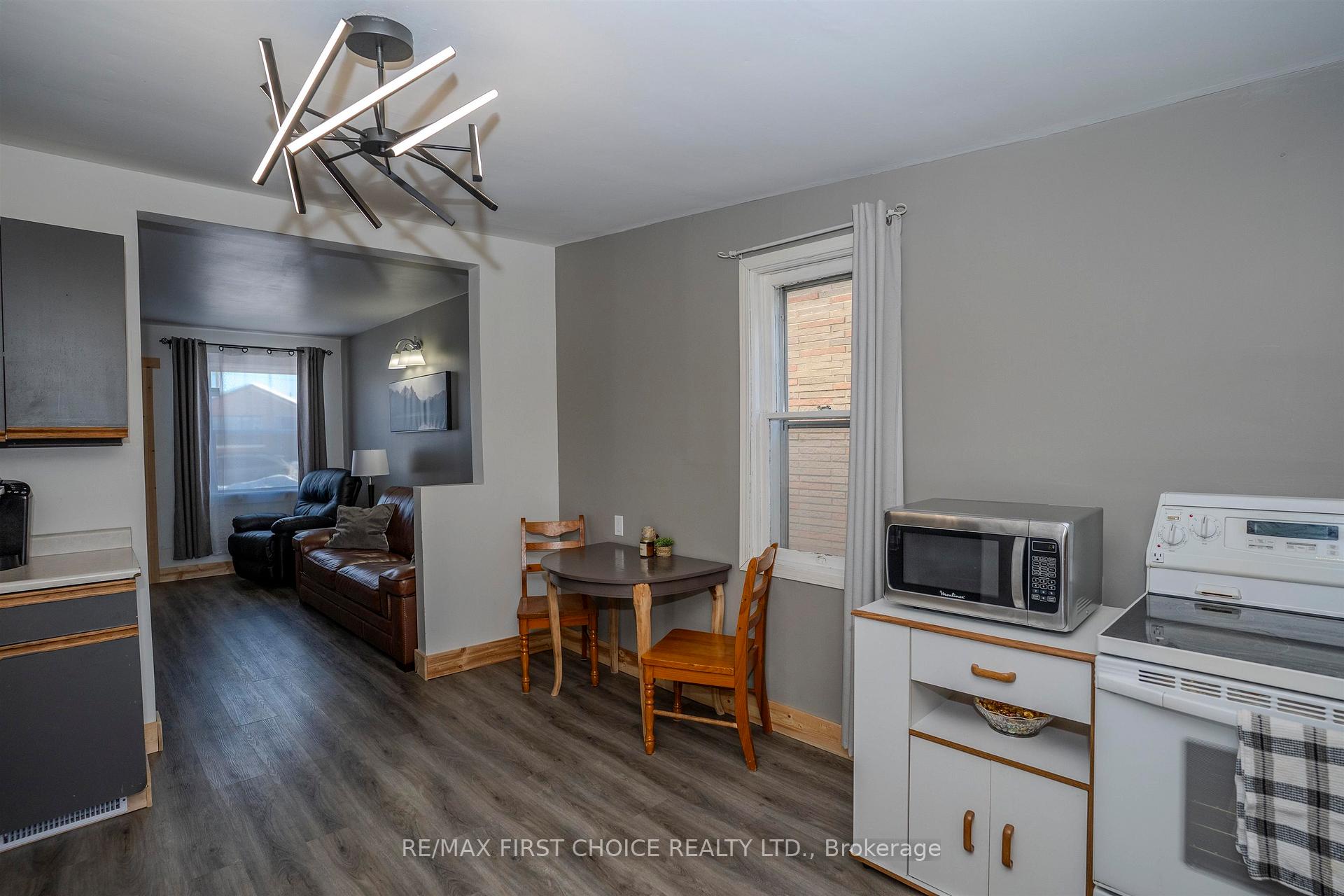Photo 15 of 741 Sprague Street, Thunder Bay, Westfort — HOMEH