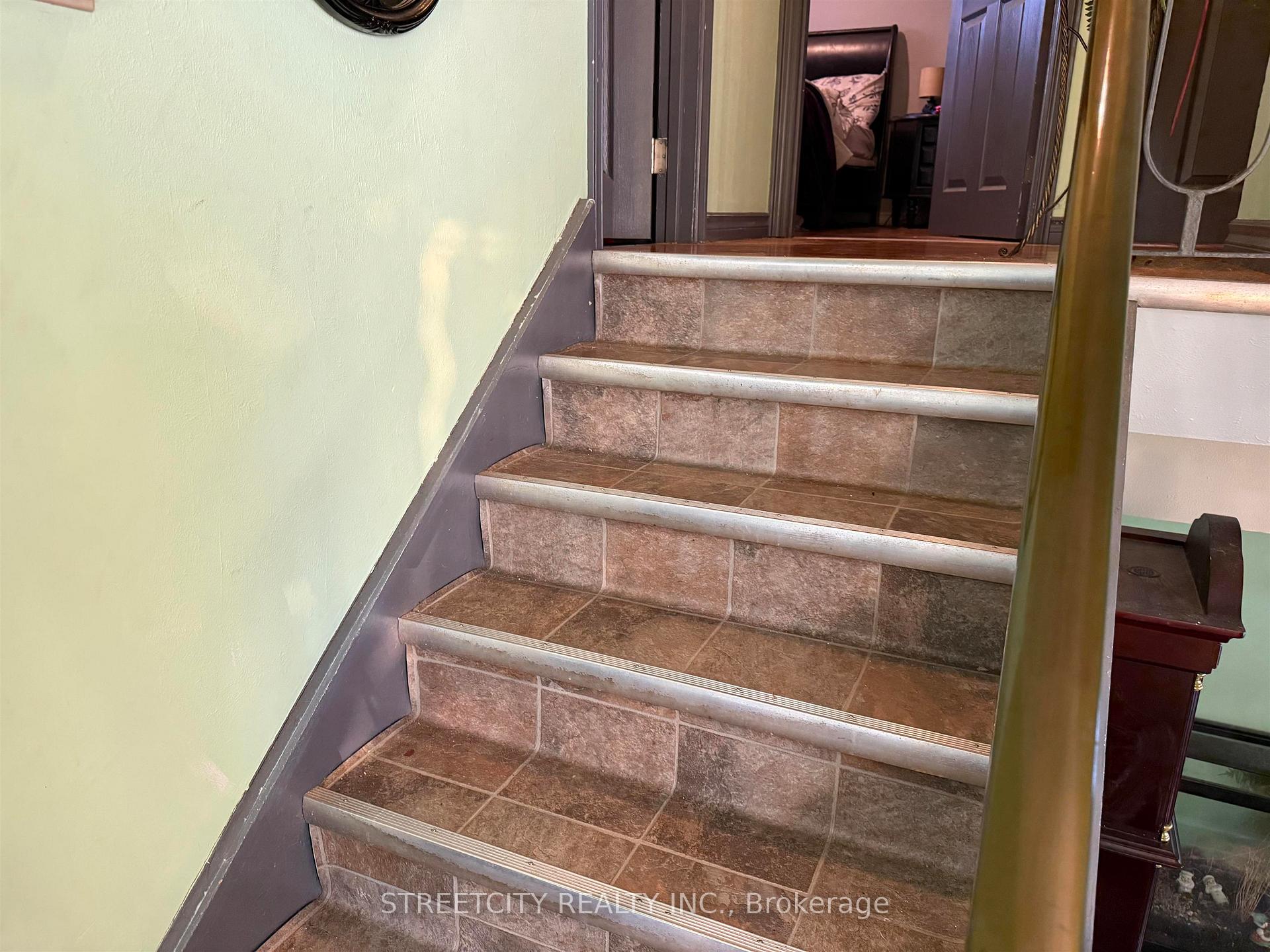Photo 8 of 181 Farrand Street, Thunder Bay, Shuniah — HOMEH