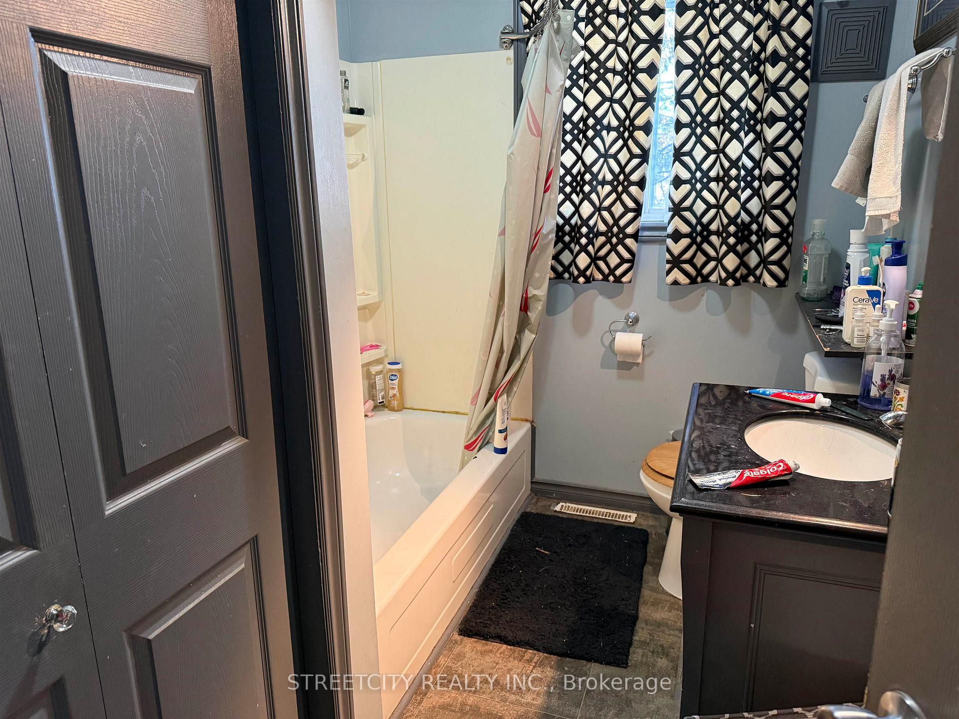 Photo 10 of 181 Farrand Street, Thunder Bay, Shuniah — HOMEH