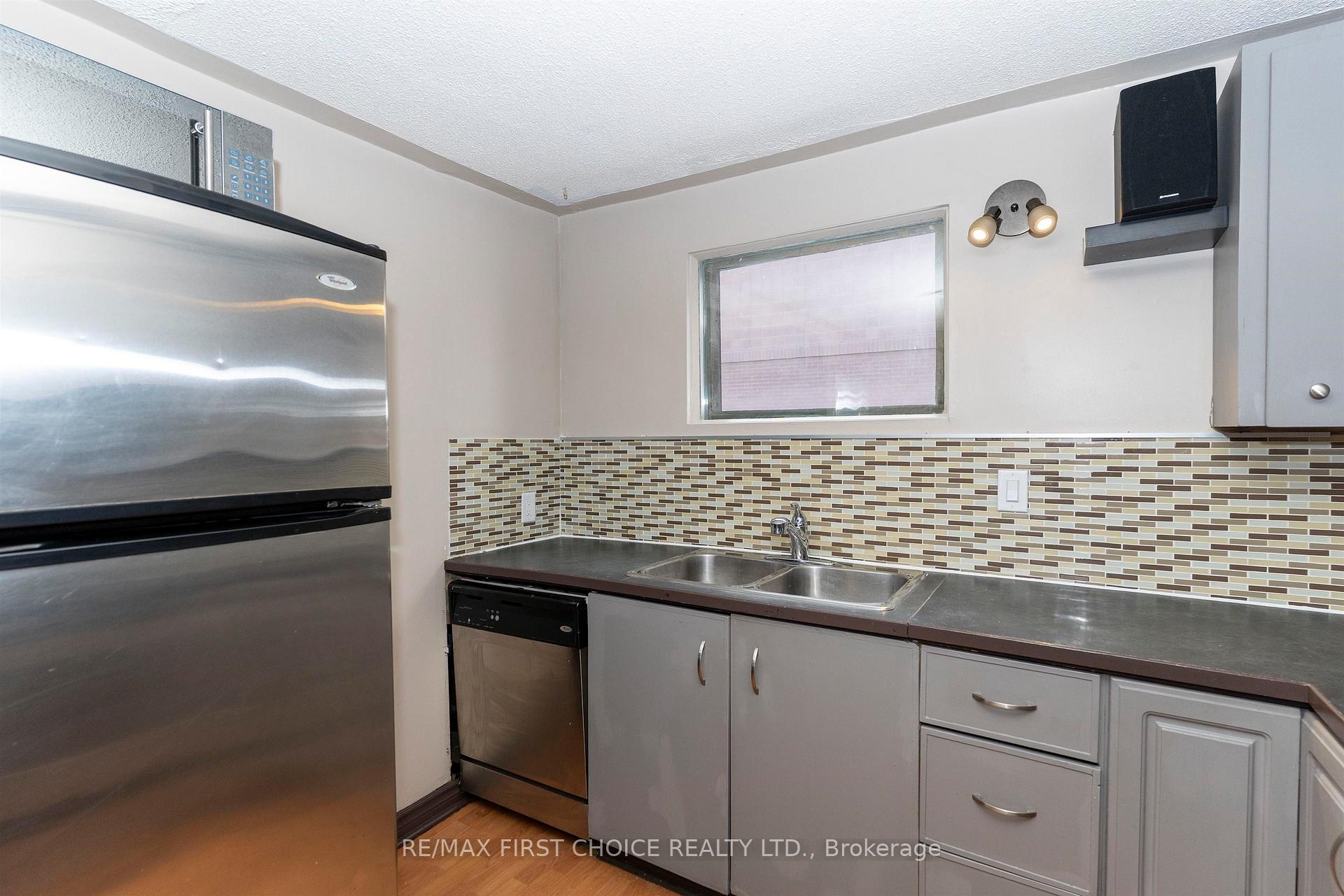 Photo 12 of 554 High Street S, Thunder Bay, Court / Cumberland — HOMEH