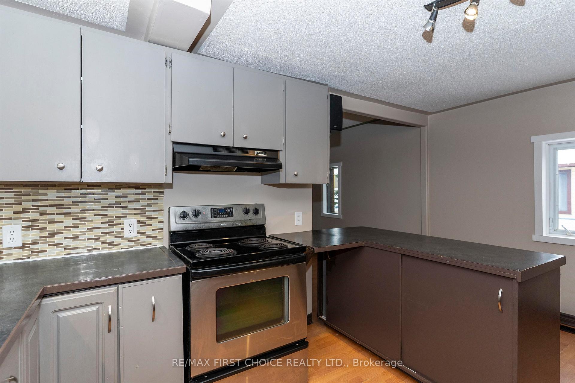 Photo 13 of 554 High Street S, Thunder Bay, Court / Cumberland — HOMEH