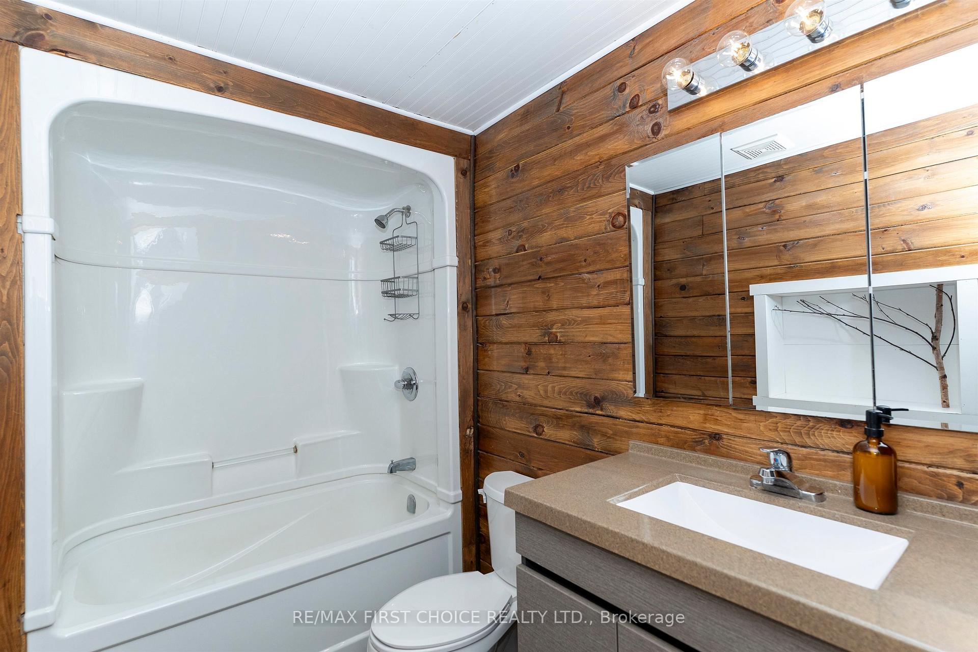 Photo 19 of 554 High Street S, Thunder Bay, Court / Cumberland — HOMEH