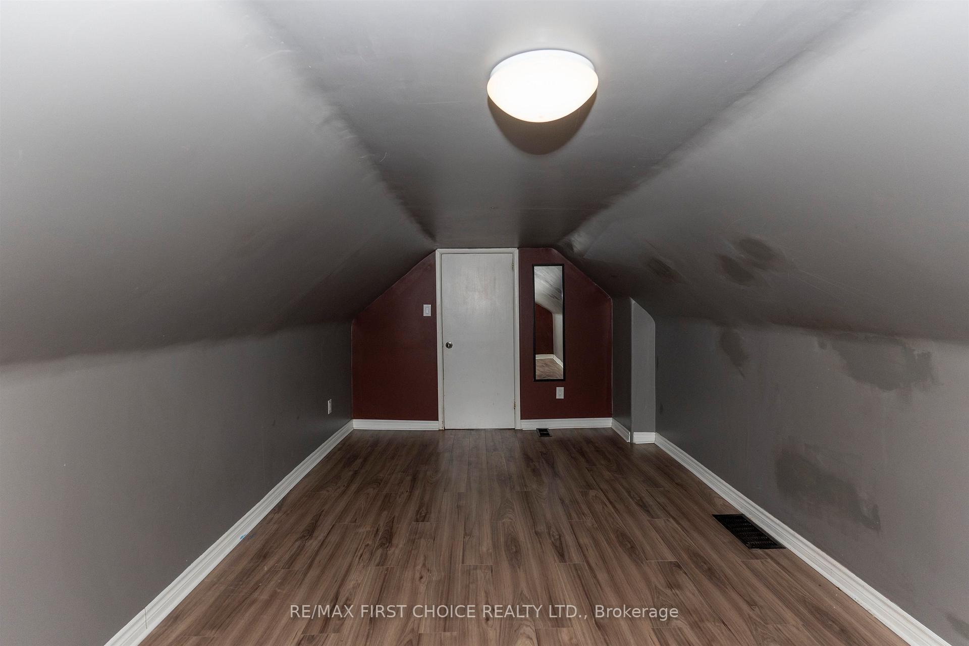 Photo 26 of 554 High Street S, Thunder Bay, Court / Cumberland — HOMEH