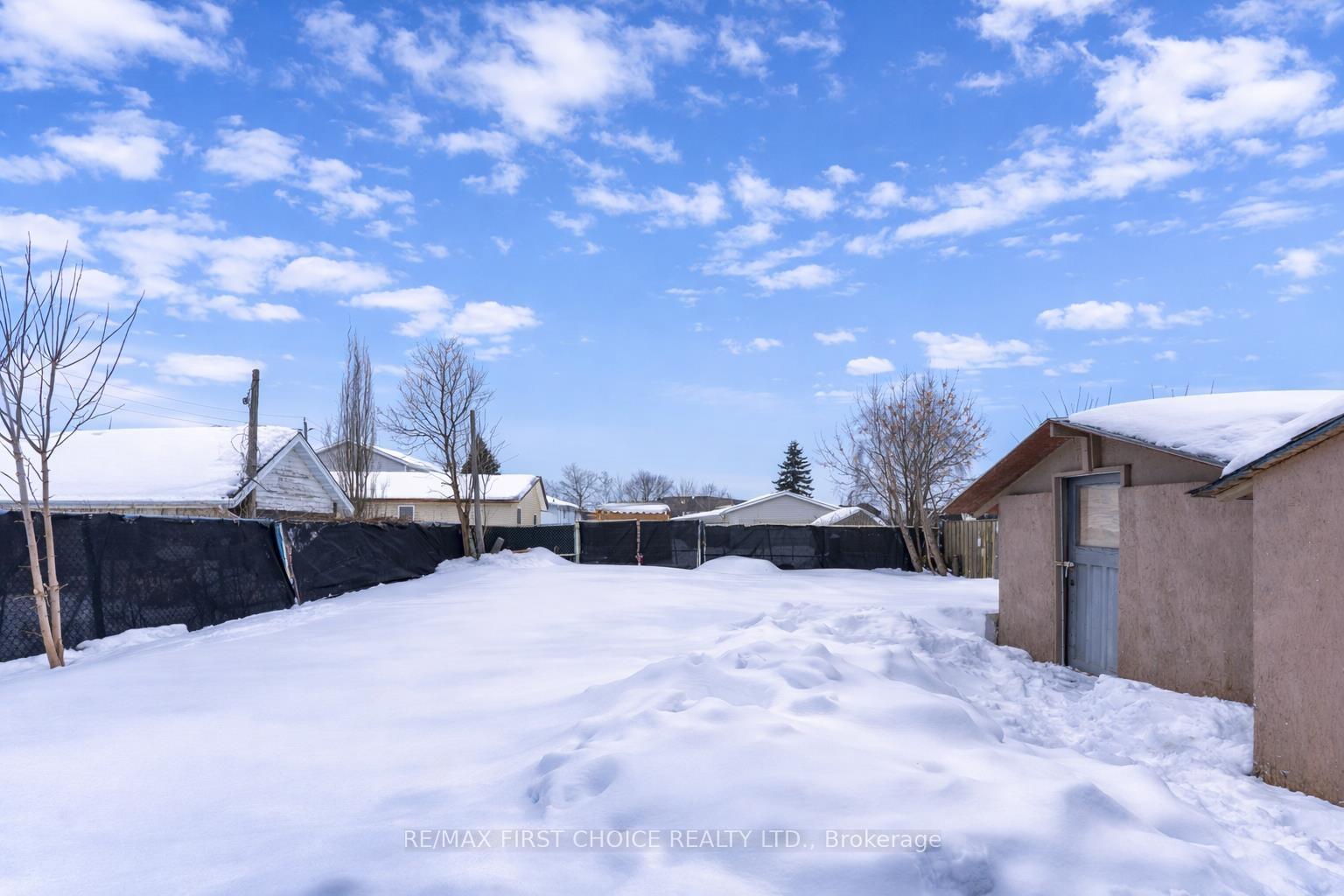 Photo 31 of 554 High Street S, Thunder Bay, Court / Cumberland — HOMEH