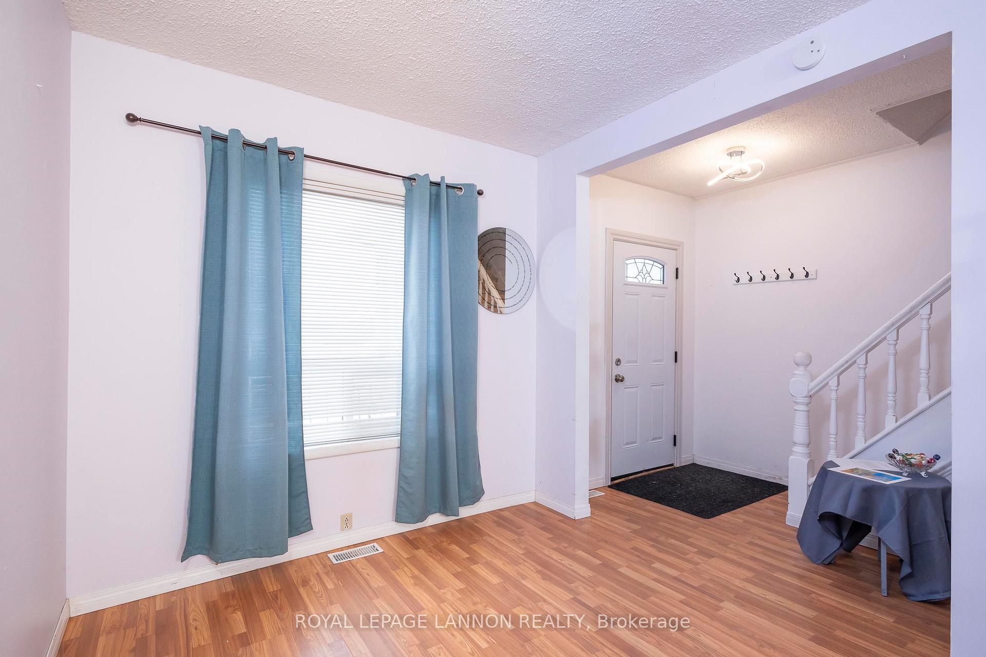 Photo 4 of 824 Finlayson Street, Thunder Bay, McKeller Park — HOMEH
