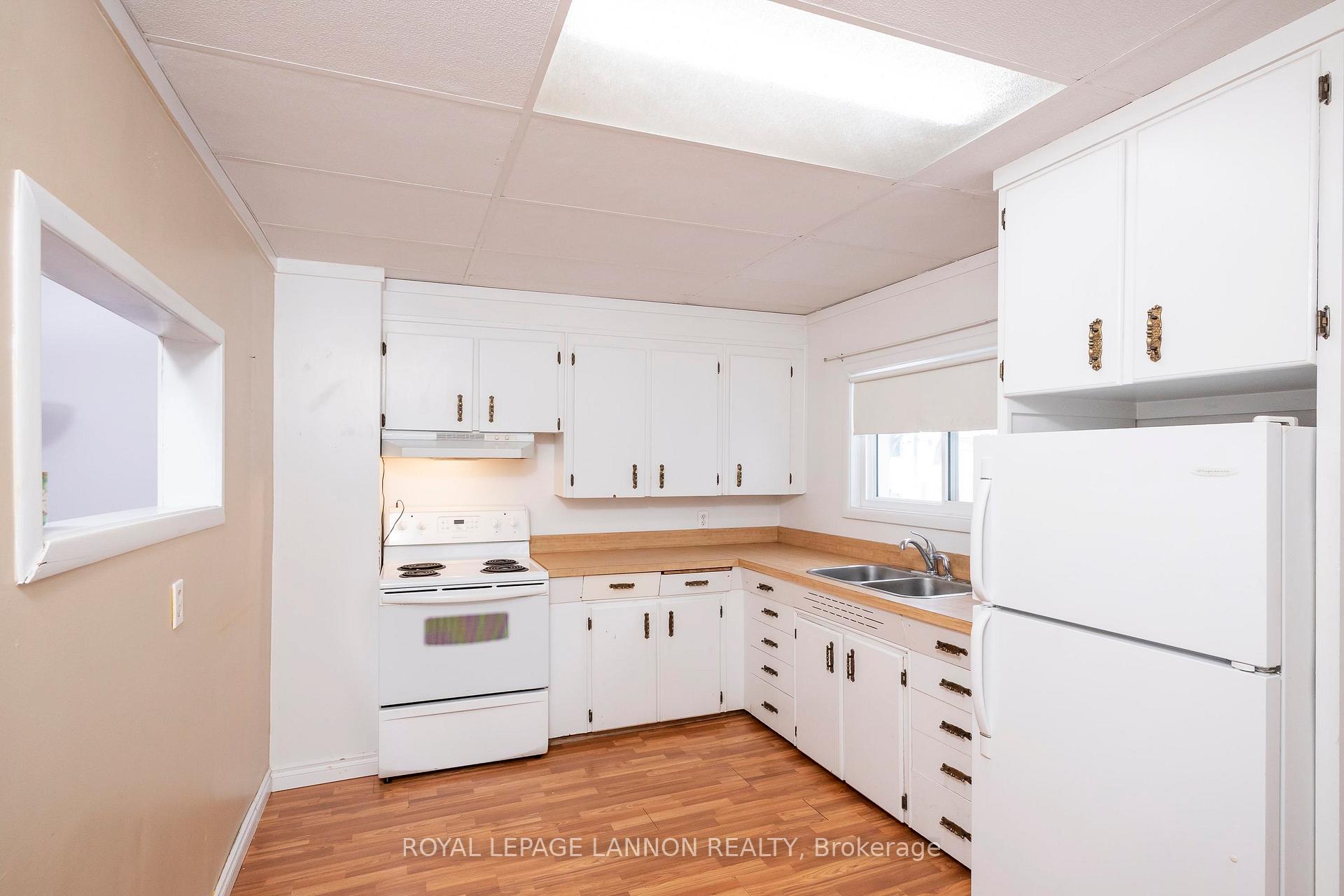 Photo 6 of 824 Finlayson Street, Thunder Bay, McKeller Park — HOMEH