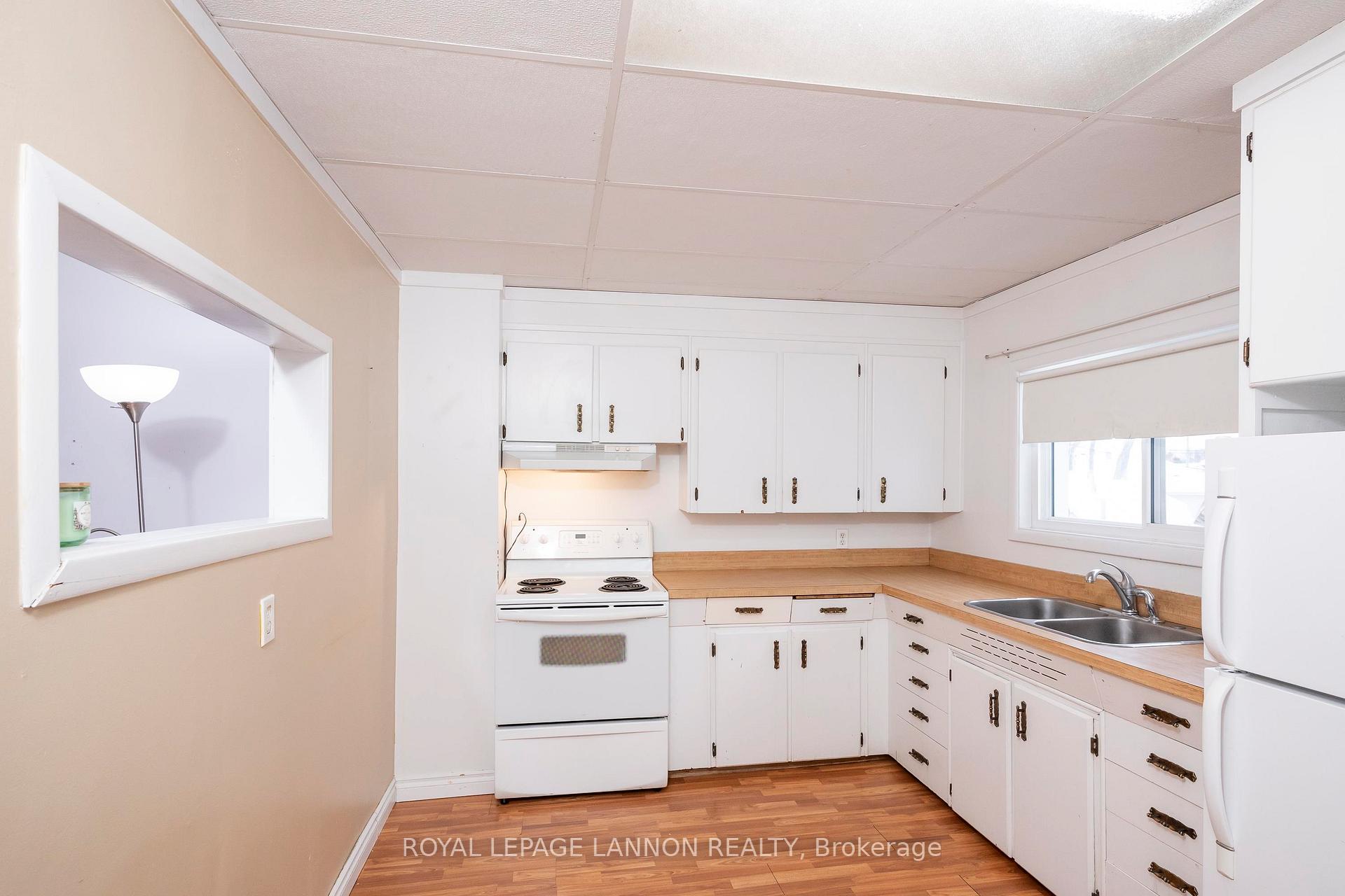 Photo 7 of 824 Finlayson Street, Thunder Bay, McKeller Park — HOMEH