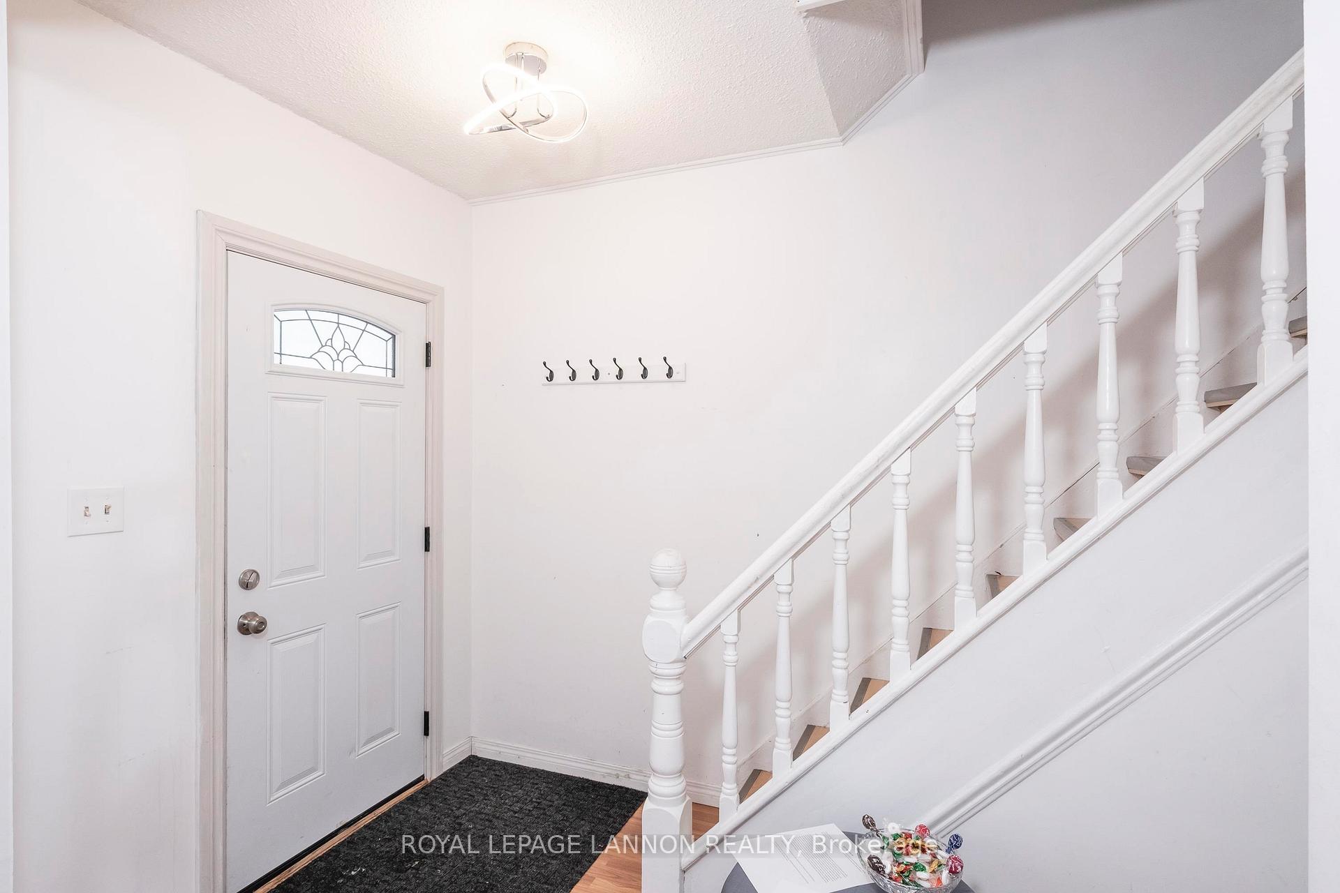 Photo 25 of 824 Finlayson Street, Thunder Bay, McKeller Park — HOMEH