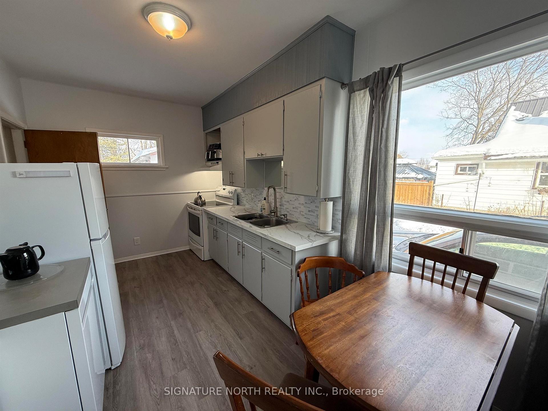 Photo 11 of 468 Merrill Street, Thunder Bay, Current River — HOMEH